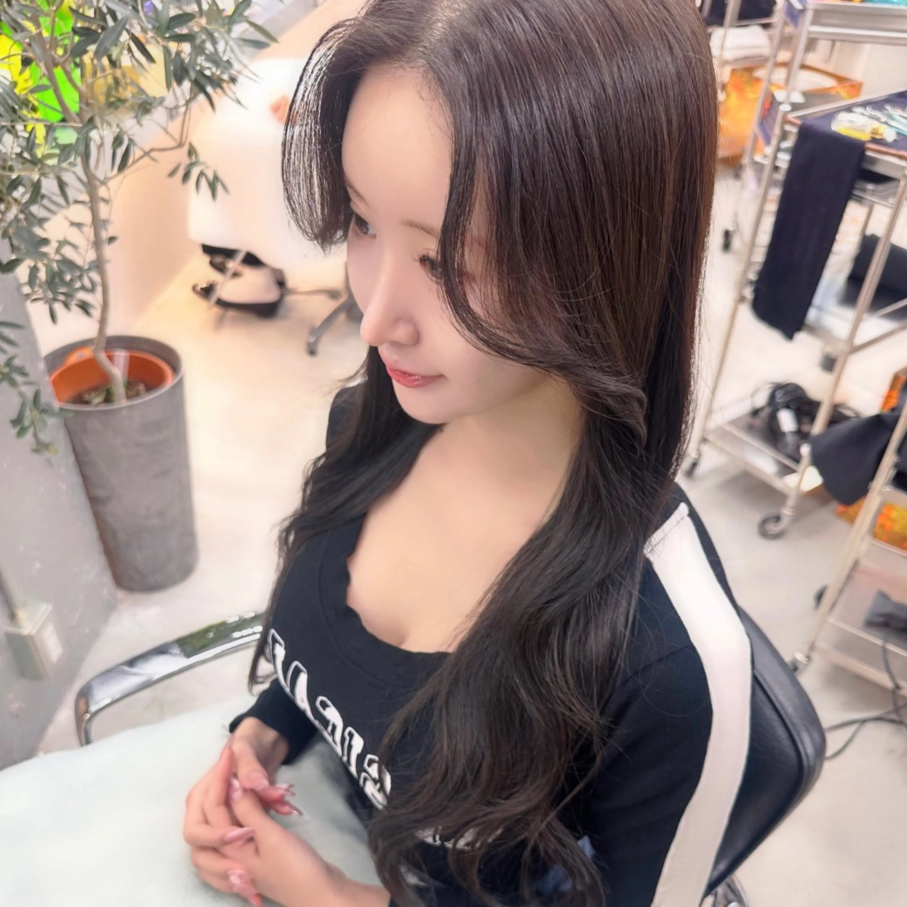 ロング カラー カット ヘアカラー トリートメント 岡野 静華のヘアスタイル