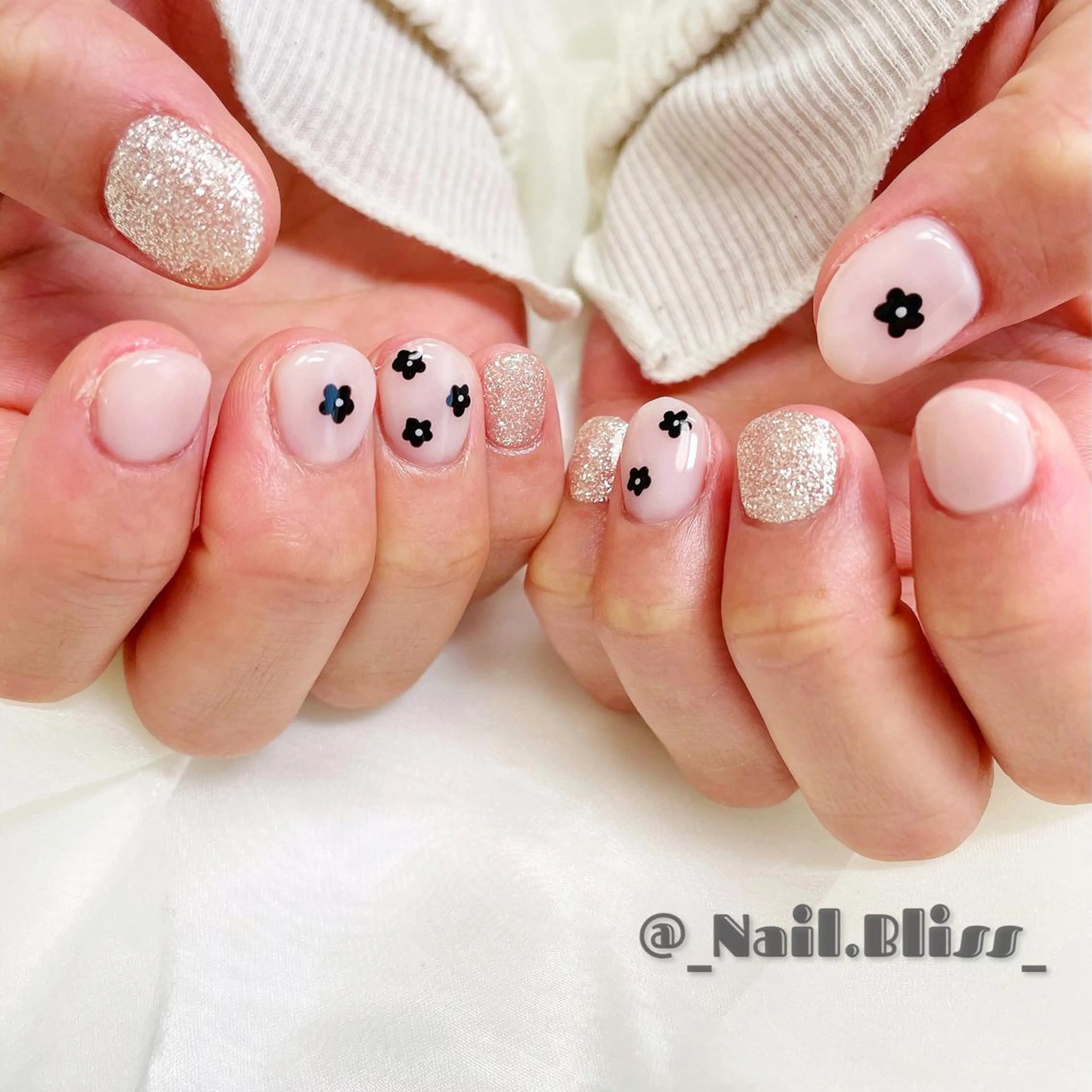 ネイル ハンドネイル NAIL BLISSのネイルデザイン