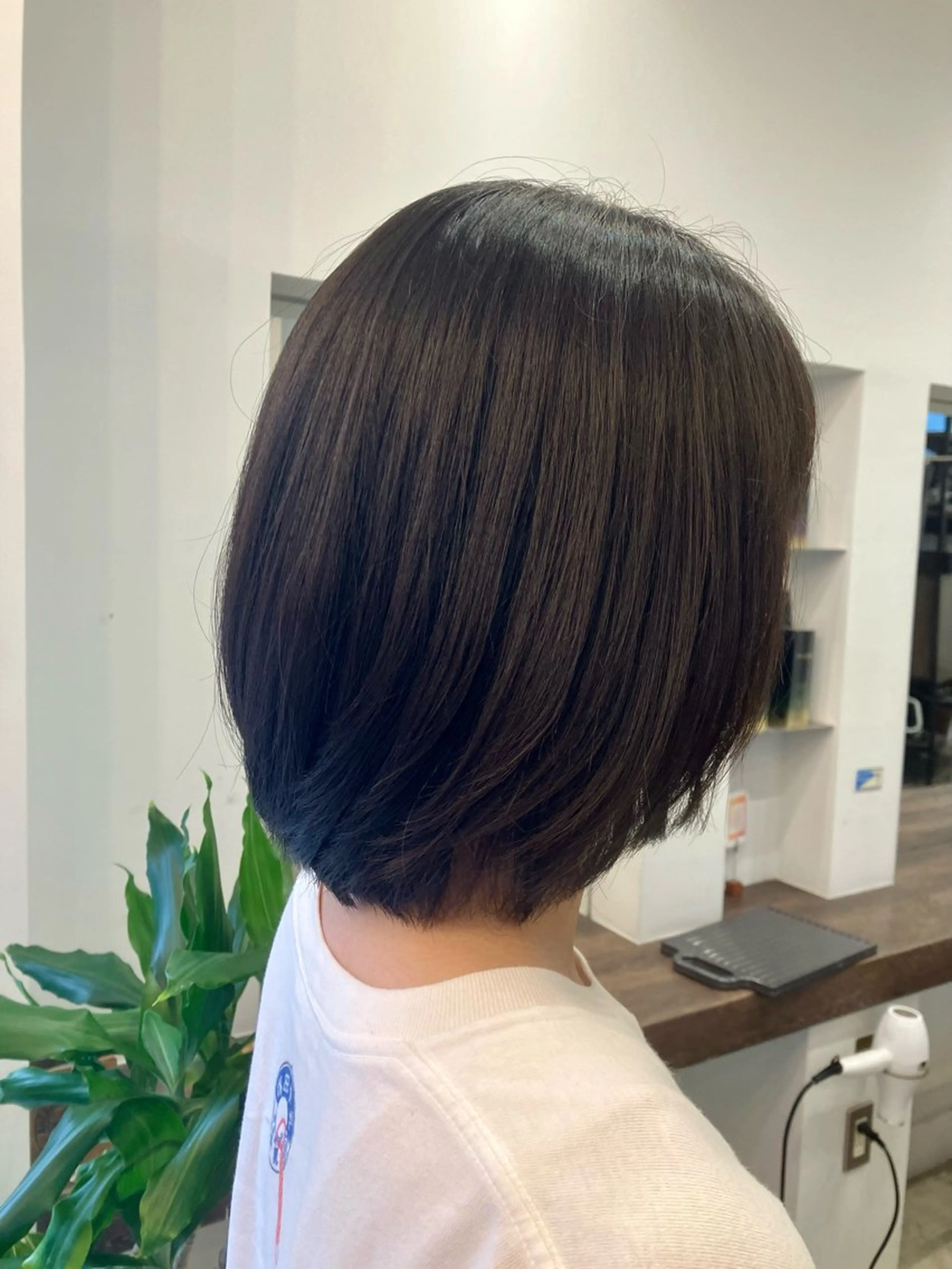 ミディアム ボブ Riant Meguのヘアスタイル