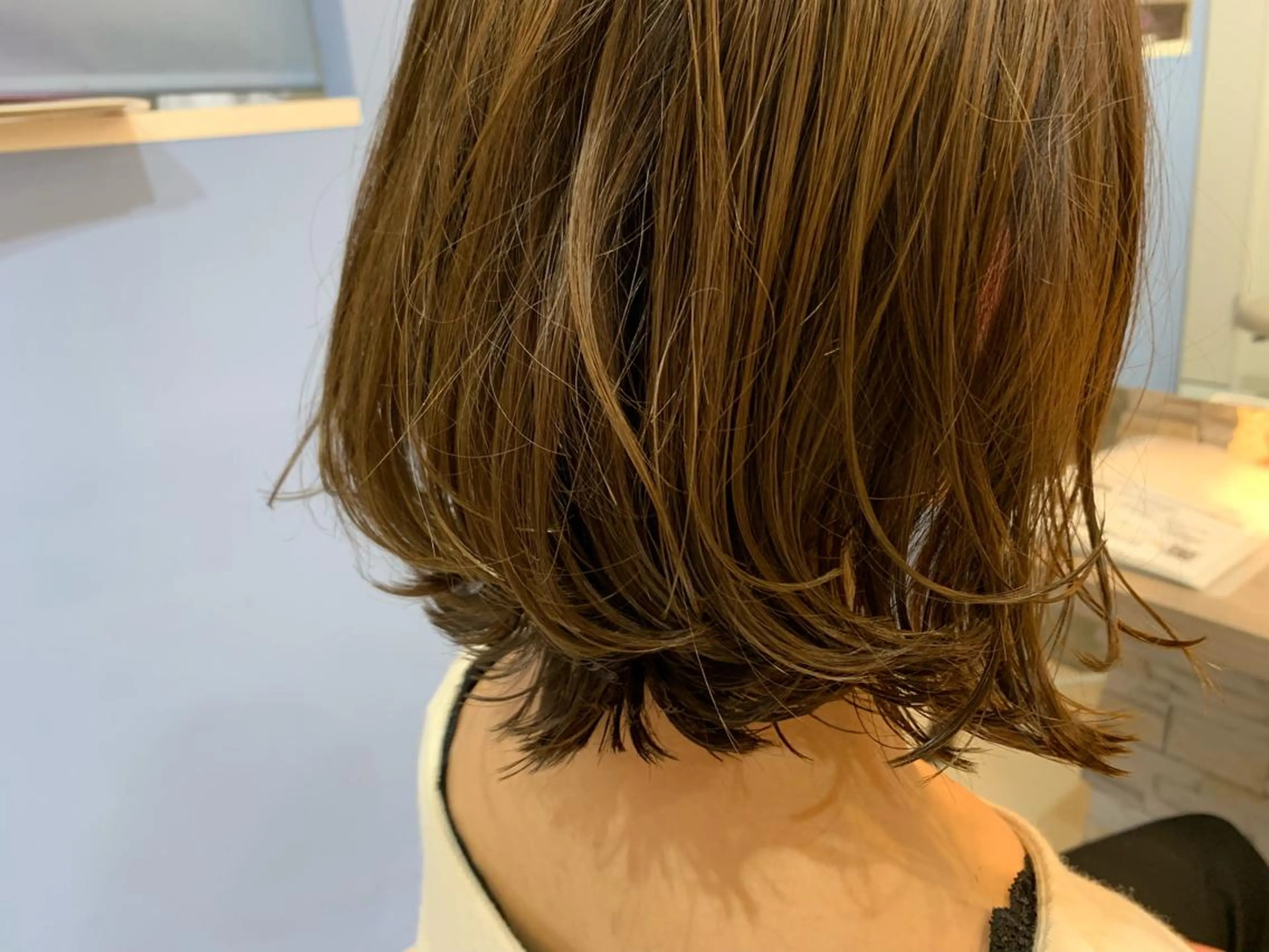 ショート ボブ 外ハネヘア 早坂 裕真のヘアスタイル