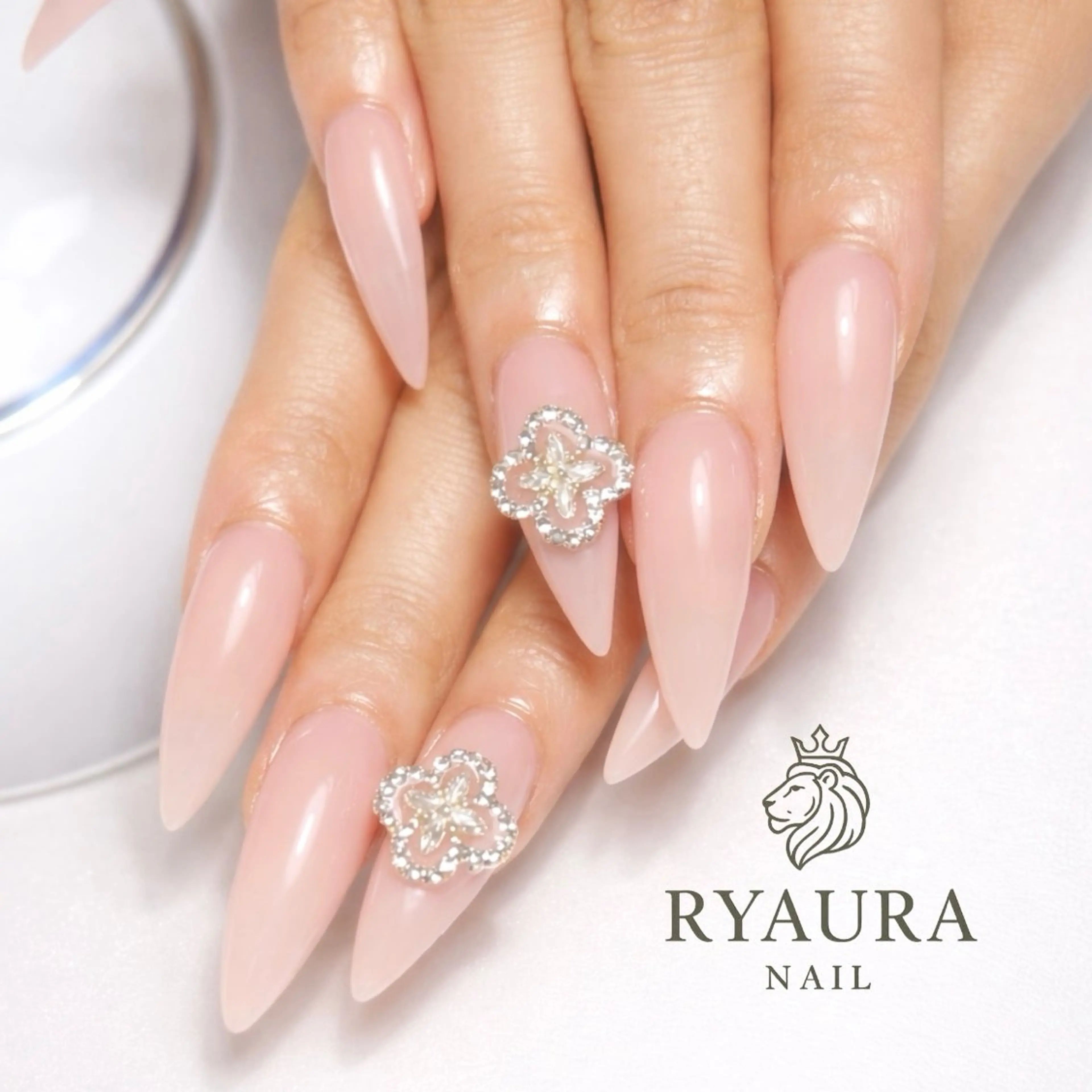 ネイル ハンドネイル RYAURA NAILのネイルデザイン