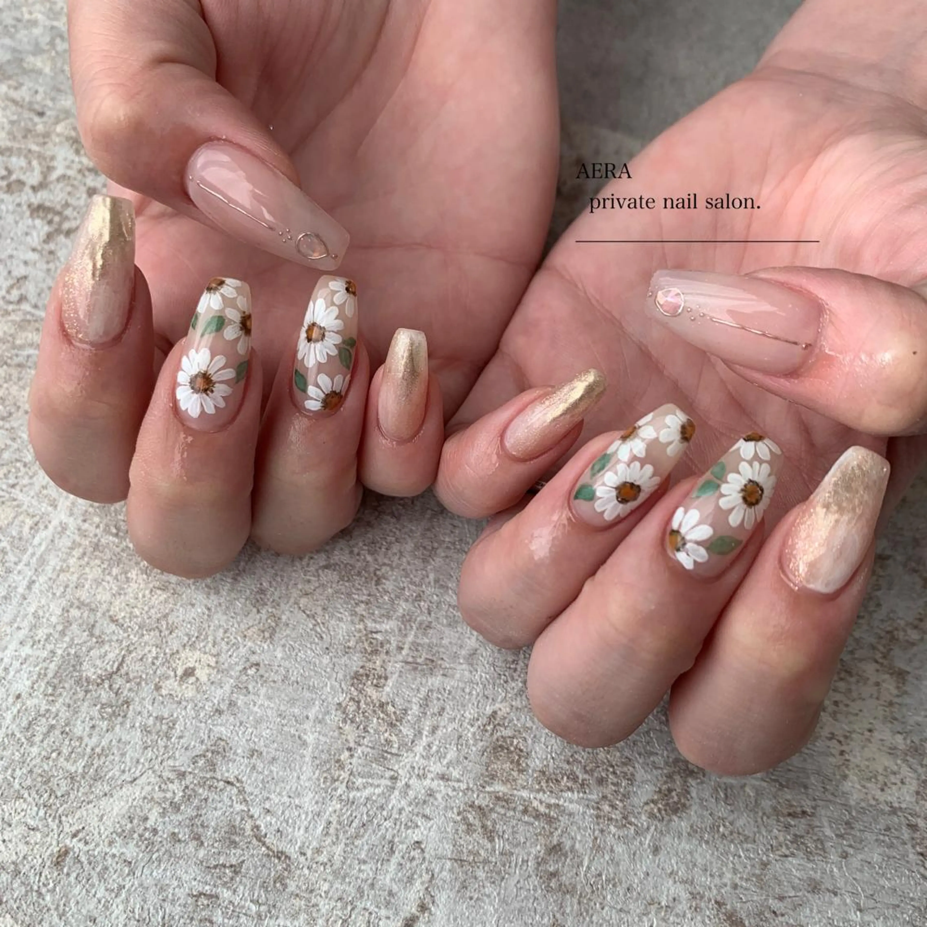 ネイル AERA nail shino🐱⸝꙳のネイルデザイン