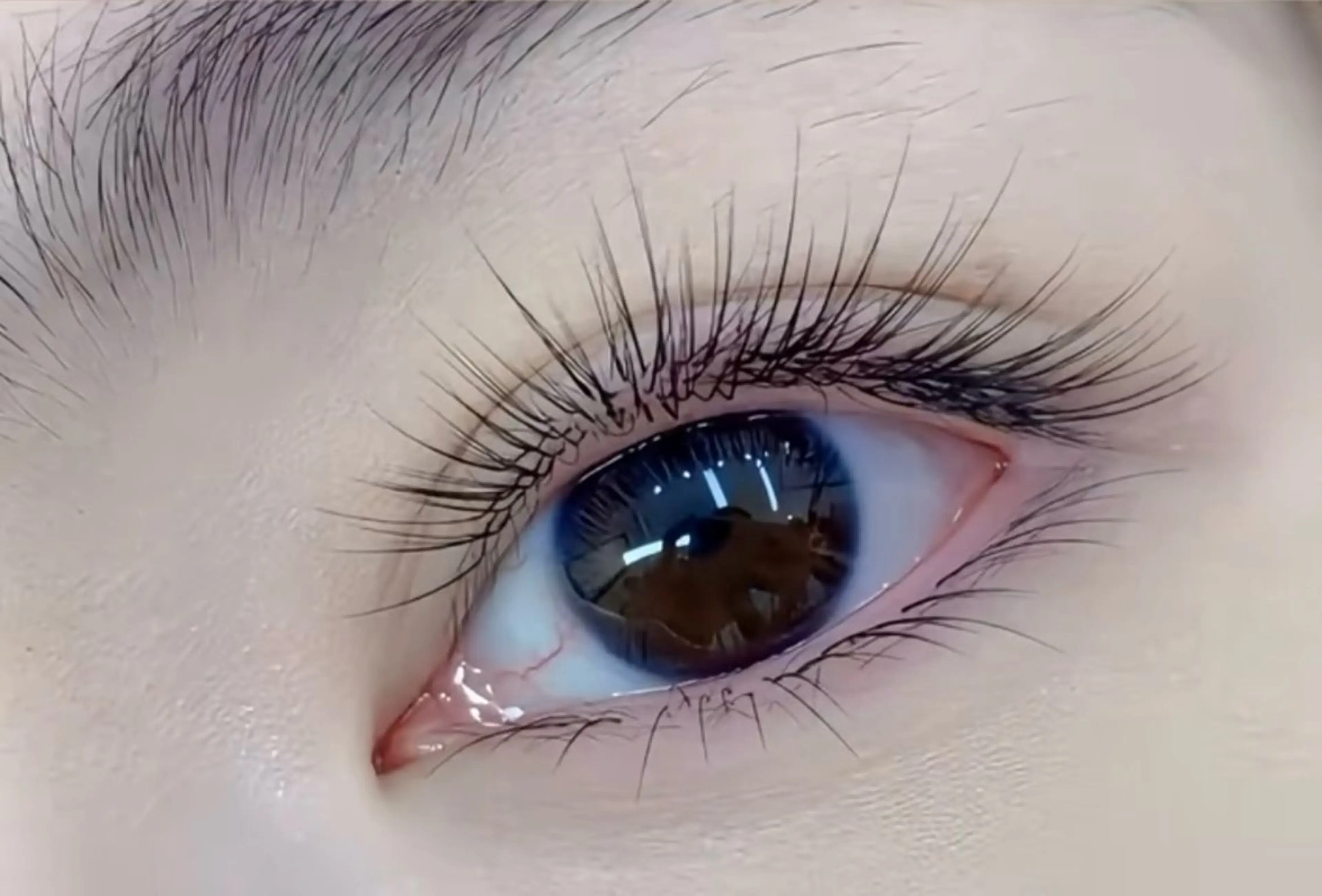 マツエク・マツパ 束感まつ毛 カラーマツエク フラットラッシュ パリジェンヌラッシュリフト まつげパーマ 西山 雅子のマツエク・マツパデザイン