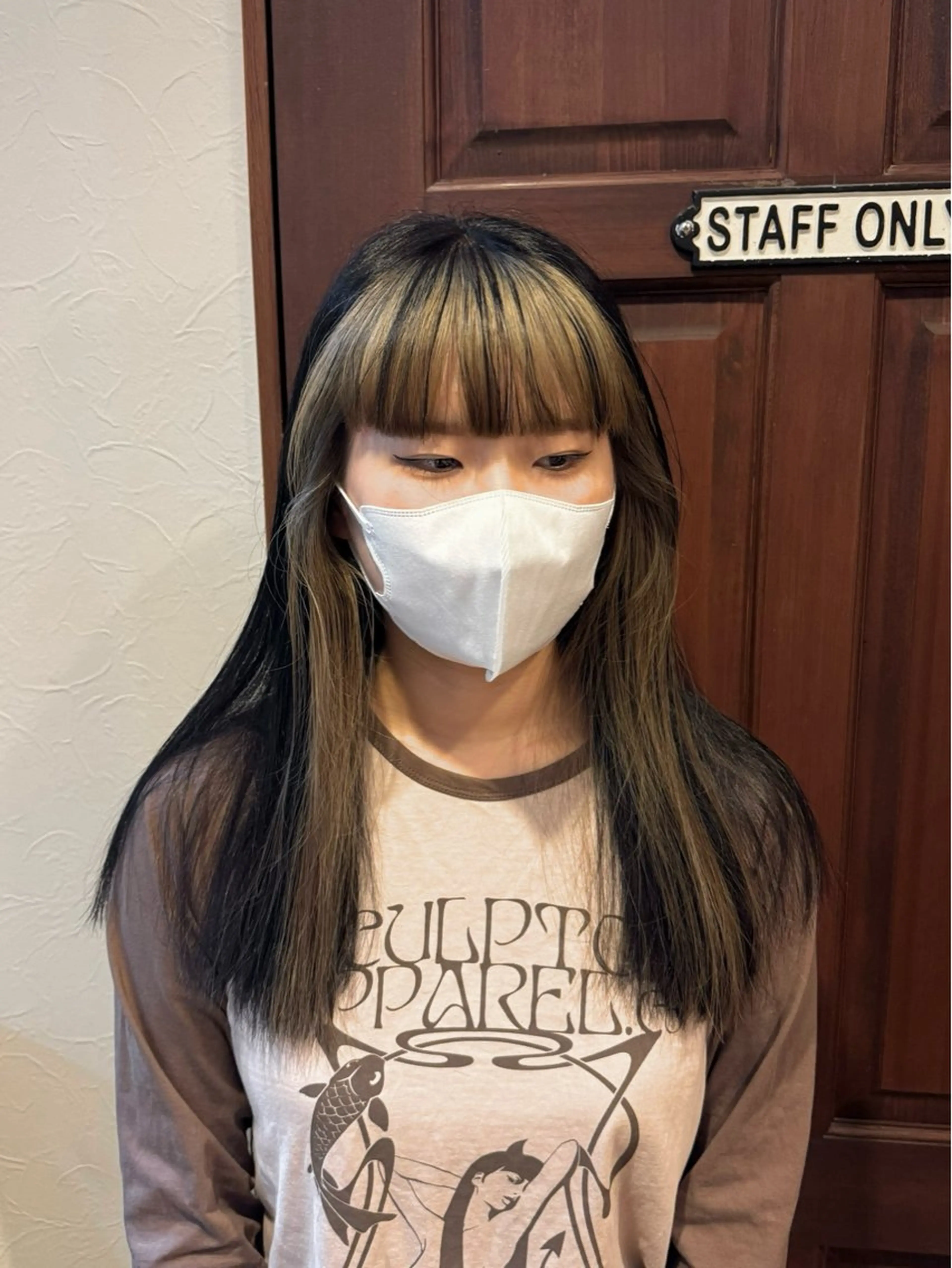 カラー YUURI カットモデルのヘアスタイル