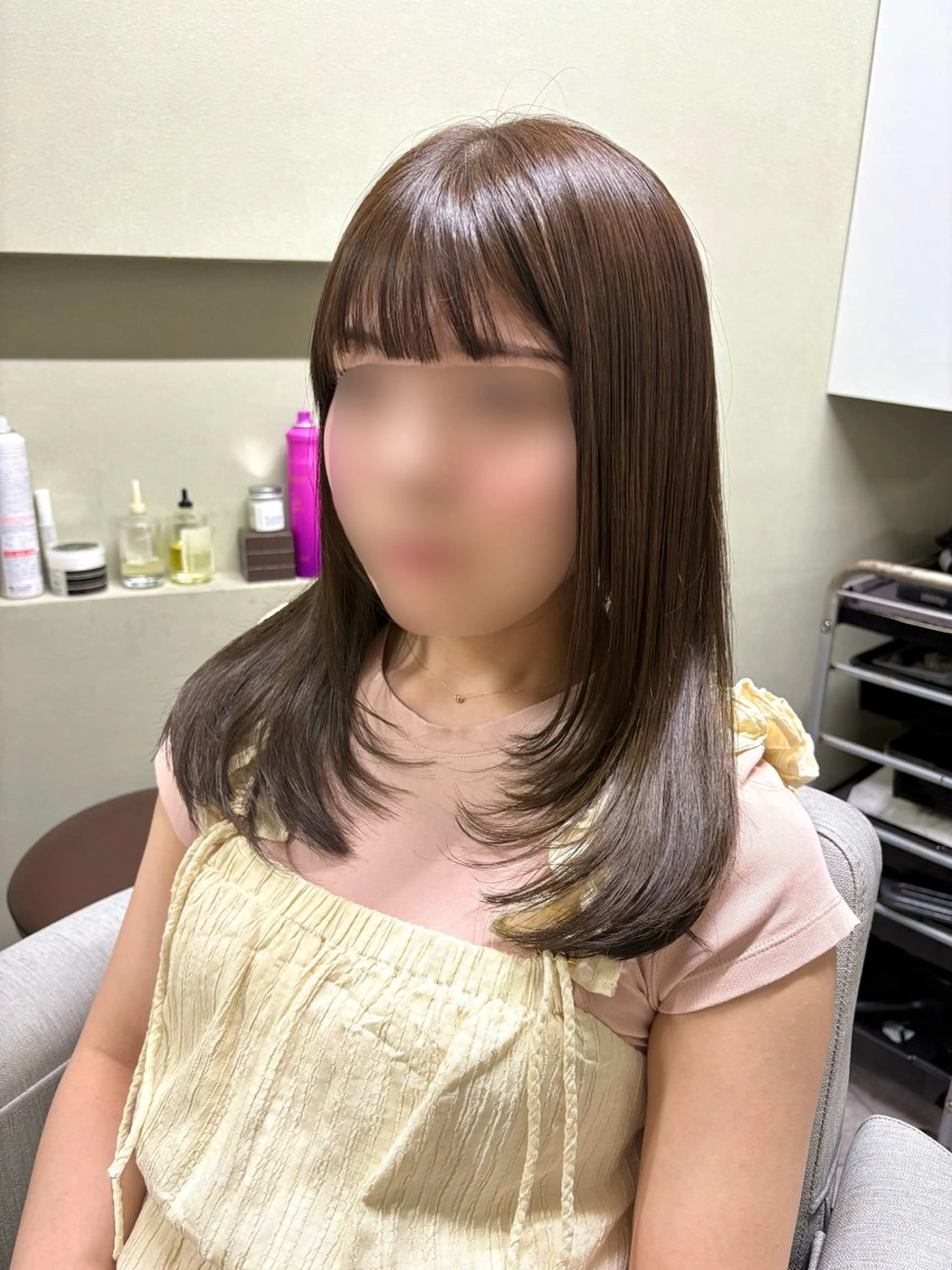 セミロング カラー ベージュカラー レイヤーカット 似合わせカット 髪質改善カラー&TR 縮毛矯正/弱酸性矯正のヘアスタイル