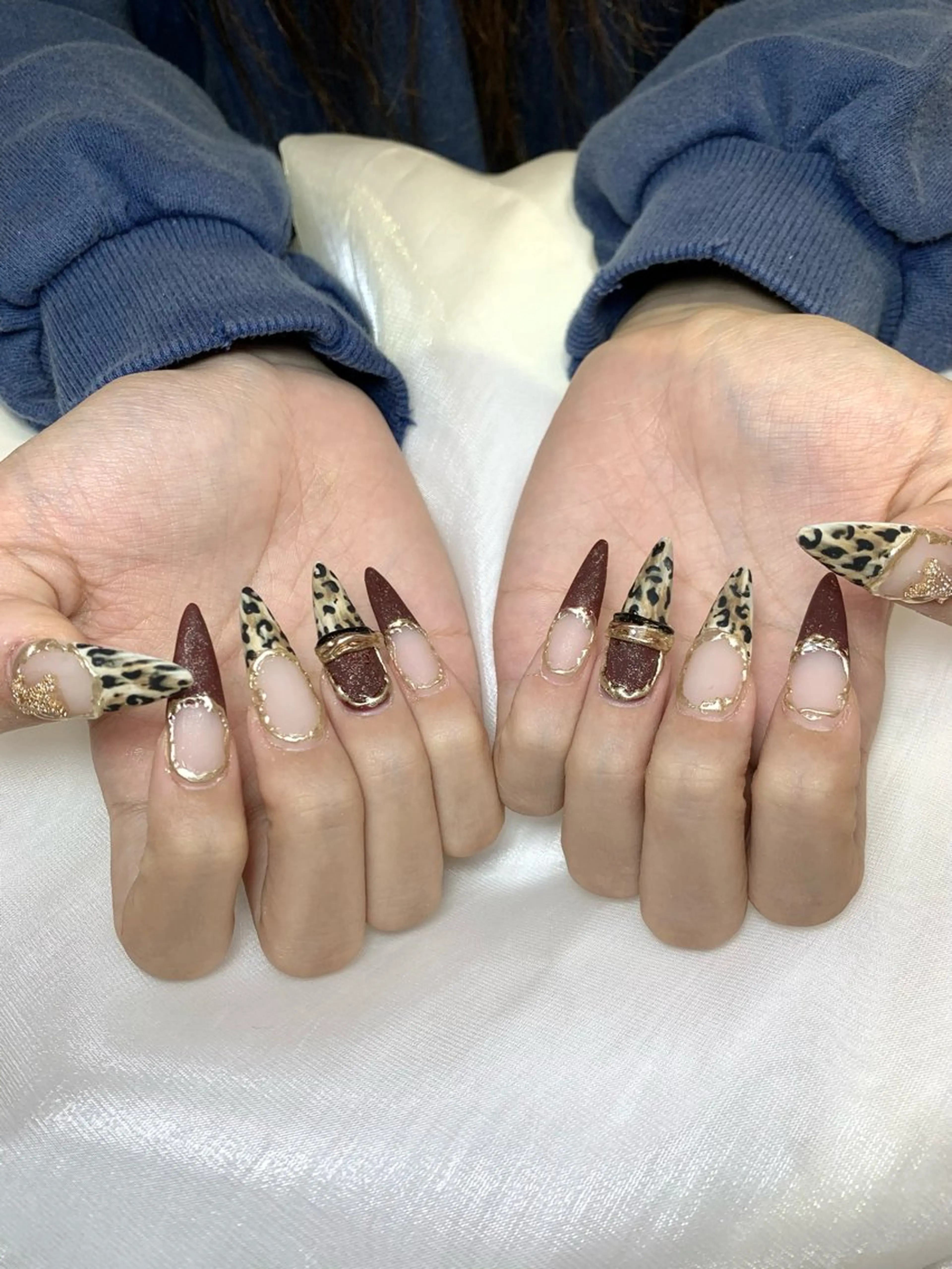 ネイル アニマル柄 ボルドー ゴールド ラメ(グリッター) Umi nail& eyelash ゆみのネイルデザイン