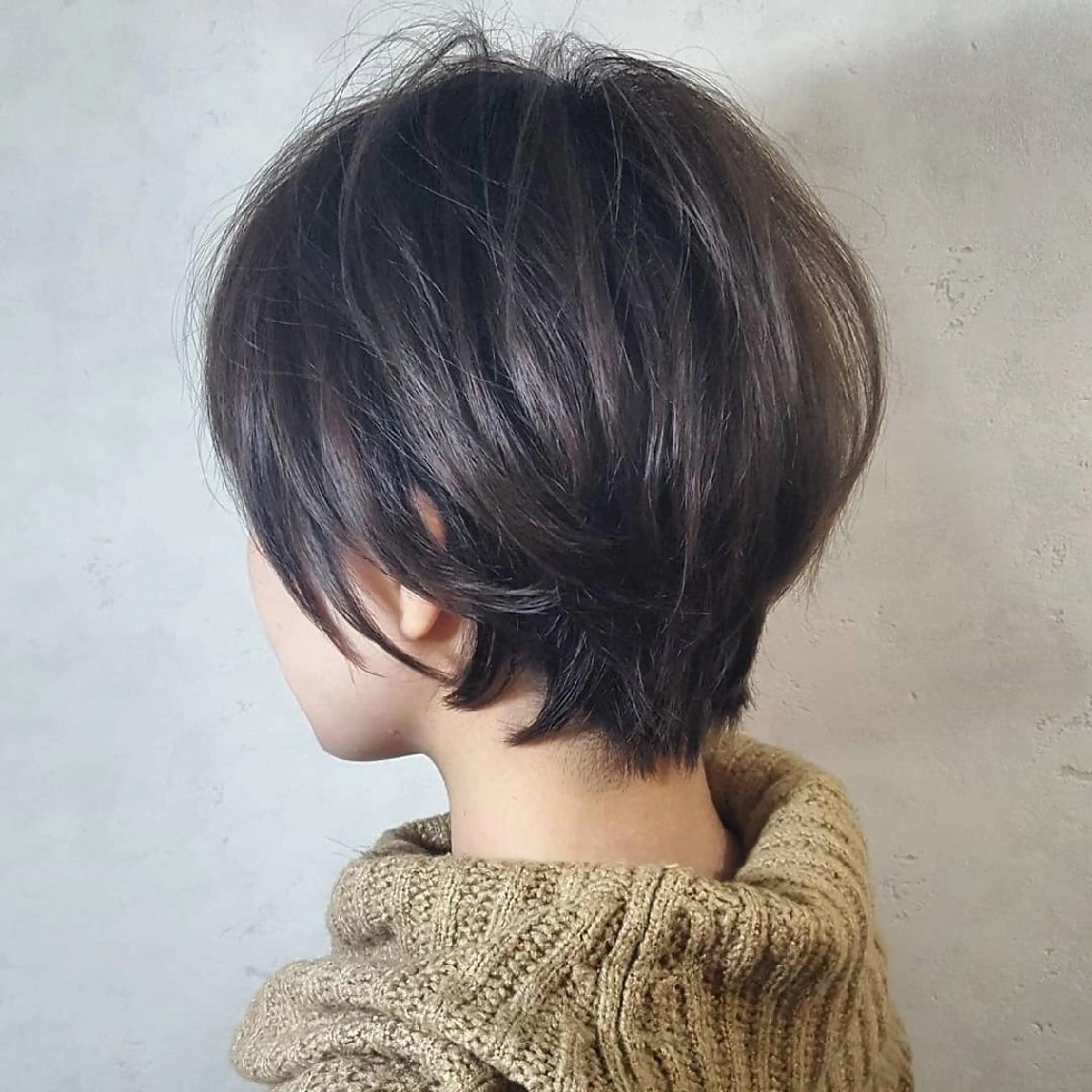 ショート カラー バイオレットカラー 🔳髪質改善🔳 岡本陽のヘアスタイル