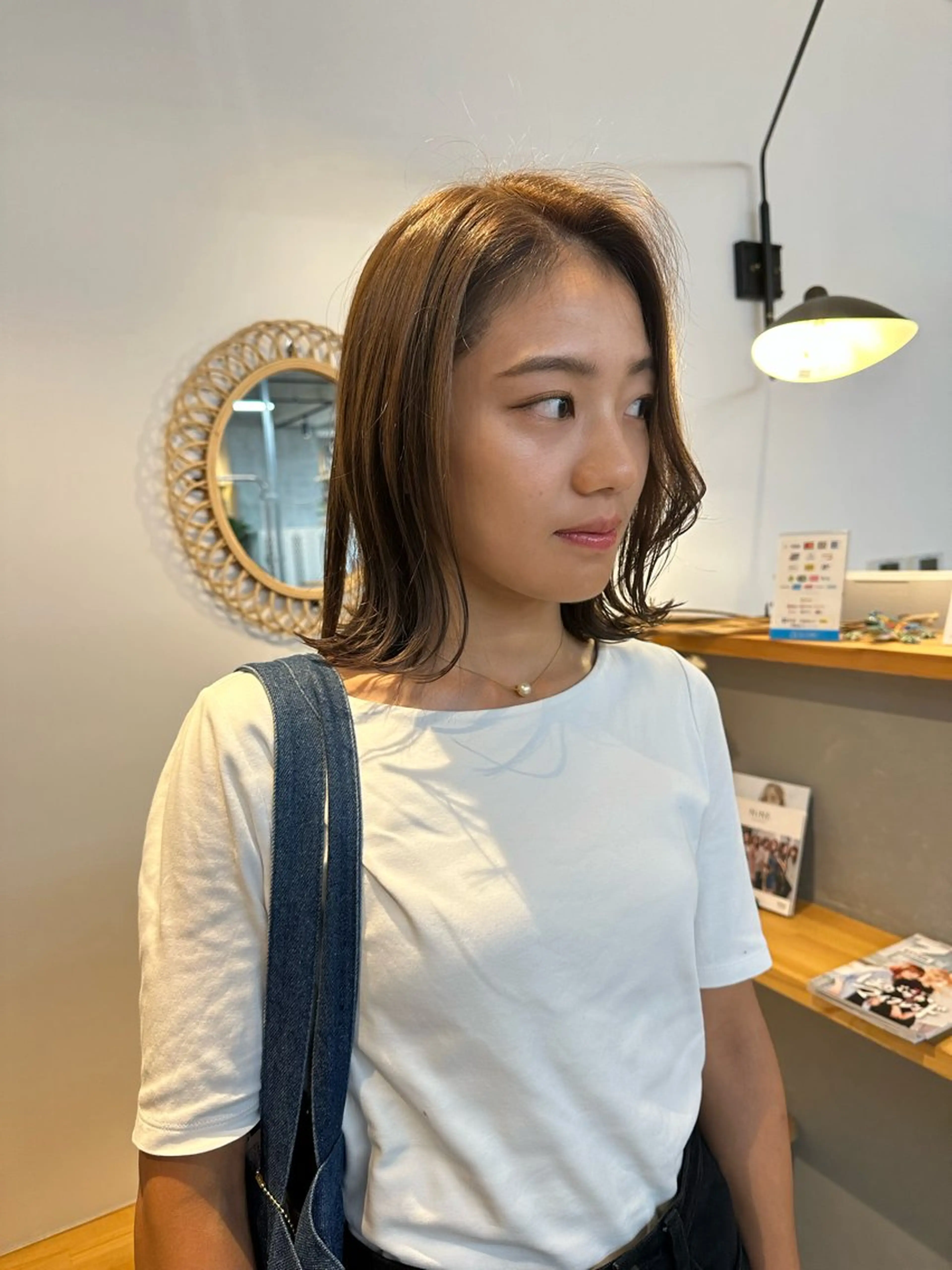 ミディアム カラー yuika .のヘアスタイル