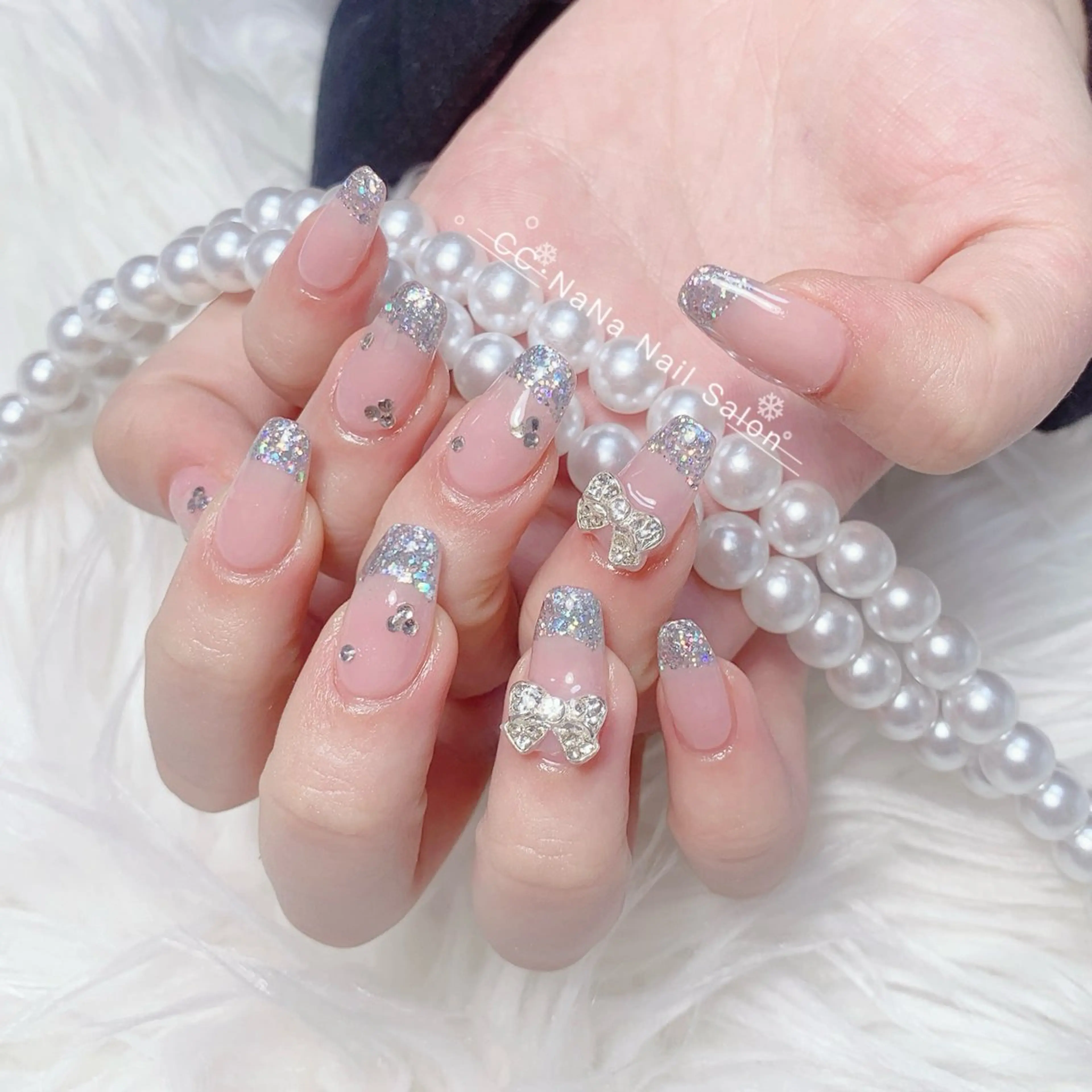 ネイル チークネイル フラッシュネイル ハート キラキラネイル 韓国ネイル ハンドネイル 💎CC・NaNa 韓国風ネイル🌙Cのネイルデザイン