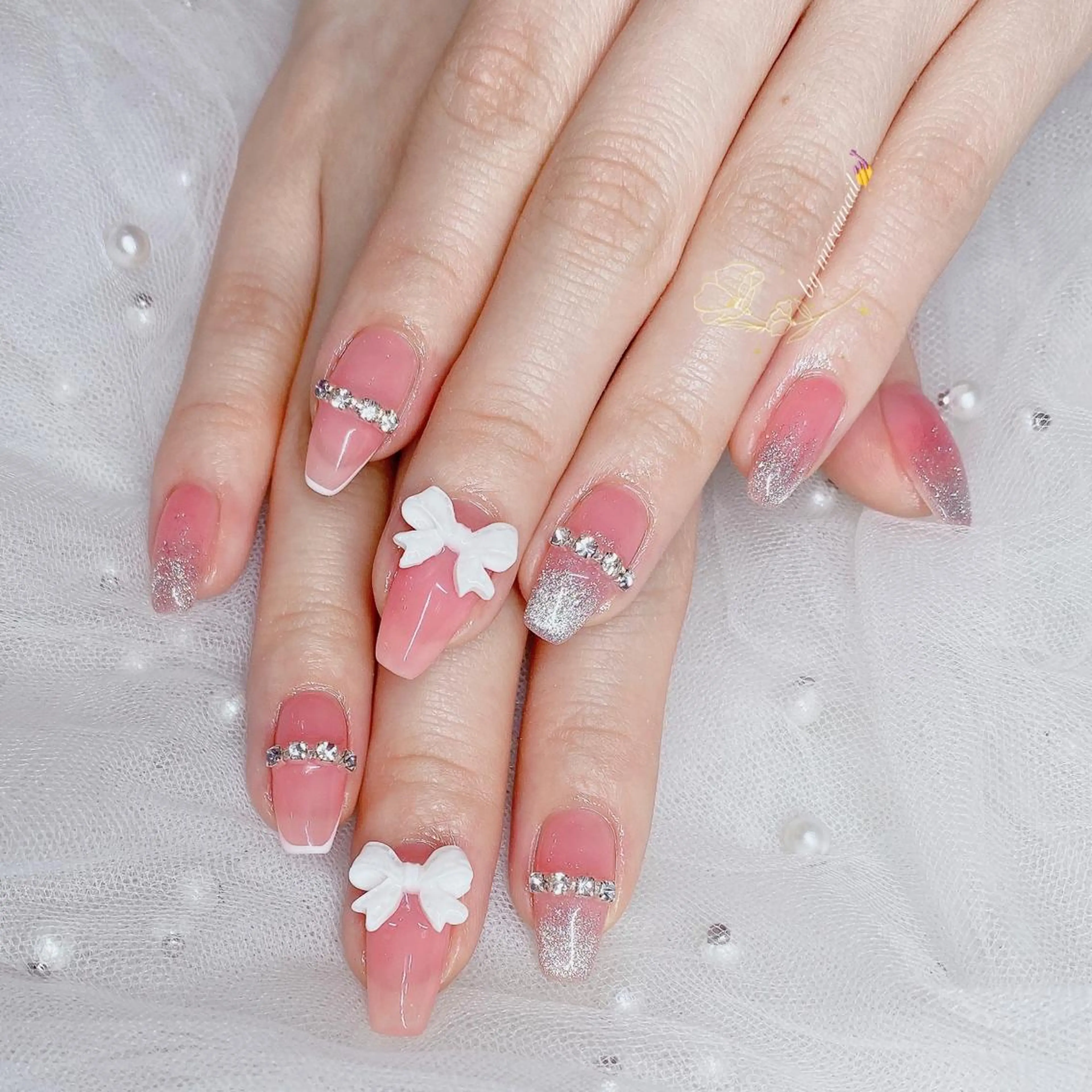 ネイル 持ち込み シンプルネイル ネイルサロン 9Carats神田のネイルデザイン