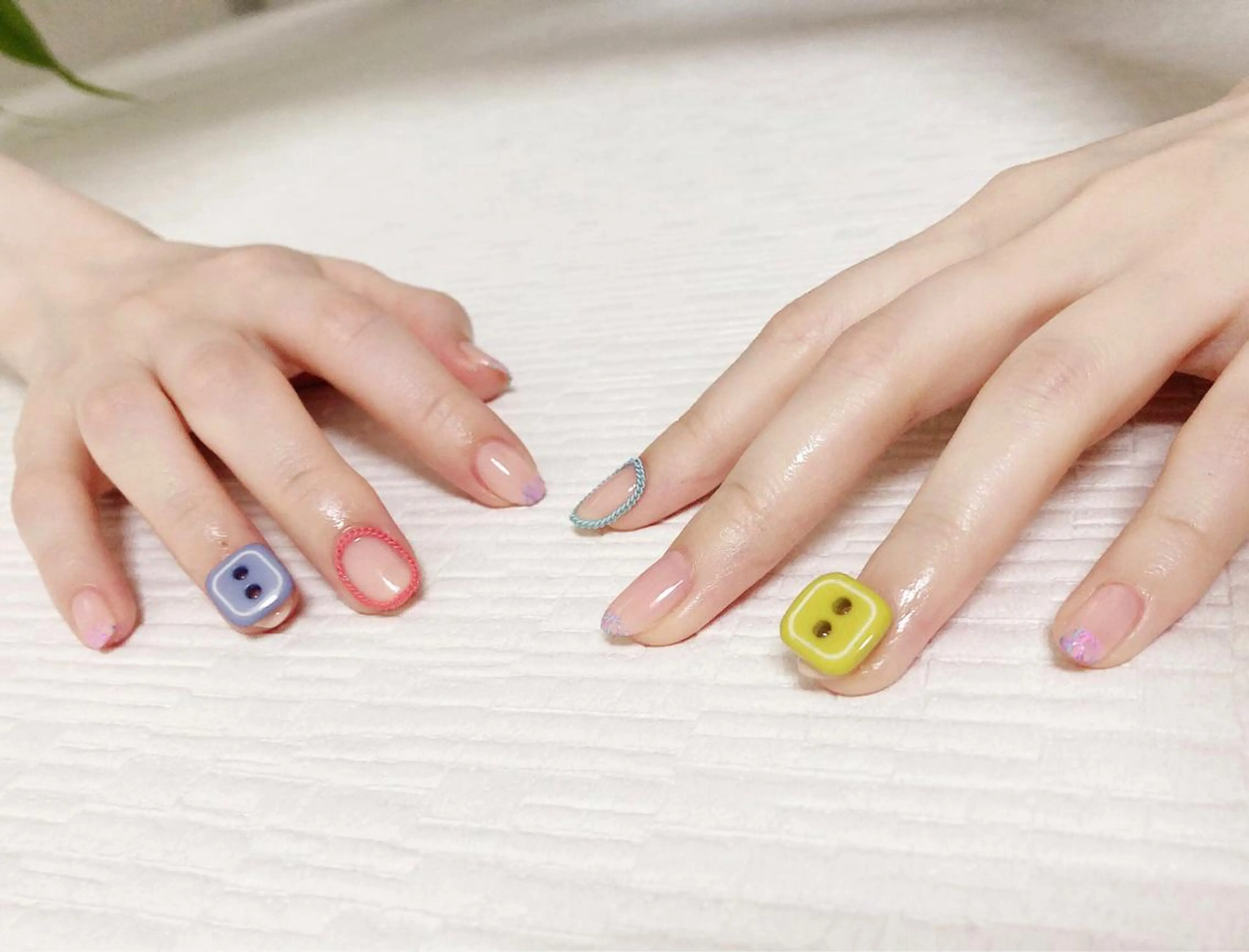 ネイル mano nella manoのネイルデザイン