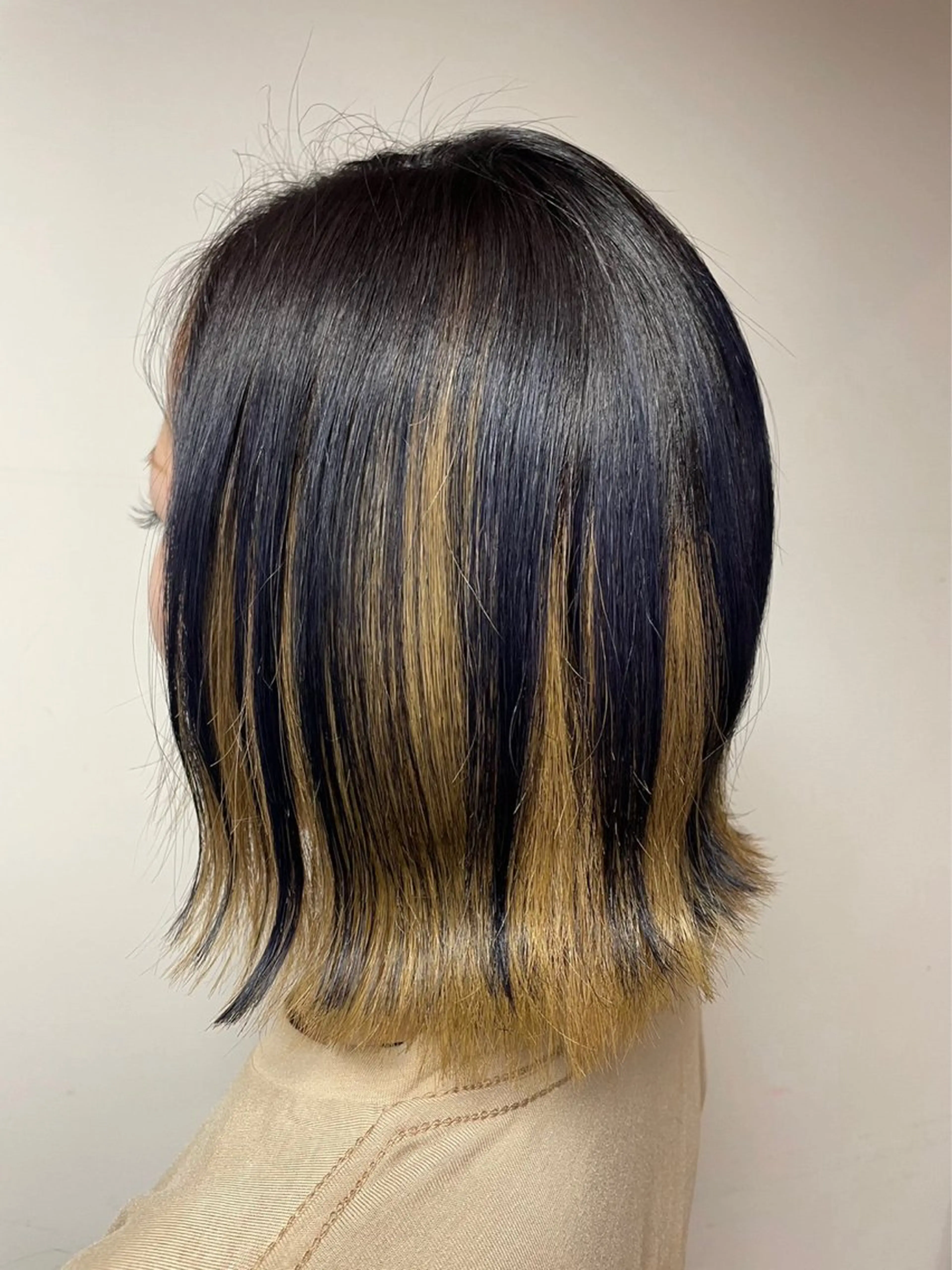 セミロング カラー chill out 南塚口本店のヘアスタイル