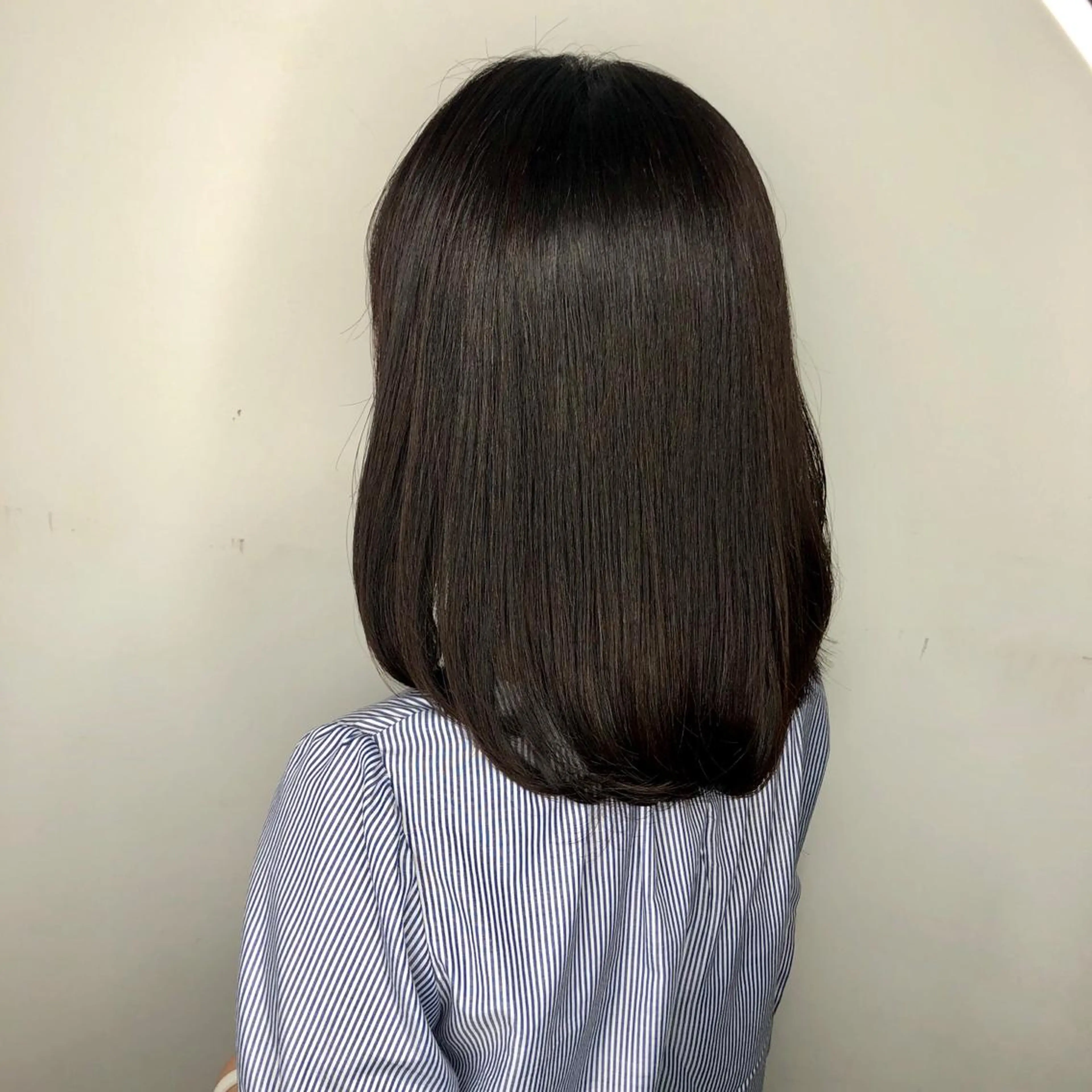 セミロング 菊池 栄里奈のヘアスタイル