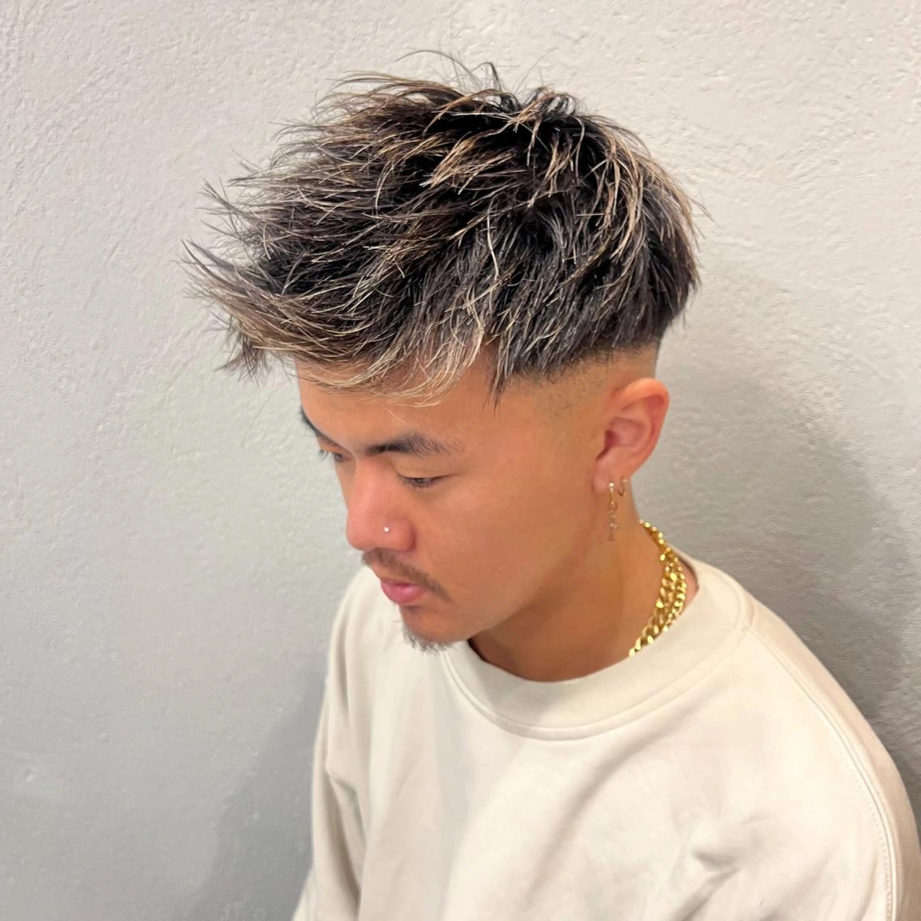 ショート カラー パーマ メンズ フェードカット メンズメッシュ モヒカン メッシュ メンズ特化/パーマ/ メッシュ/竜成のヘアスタイル