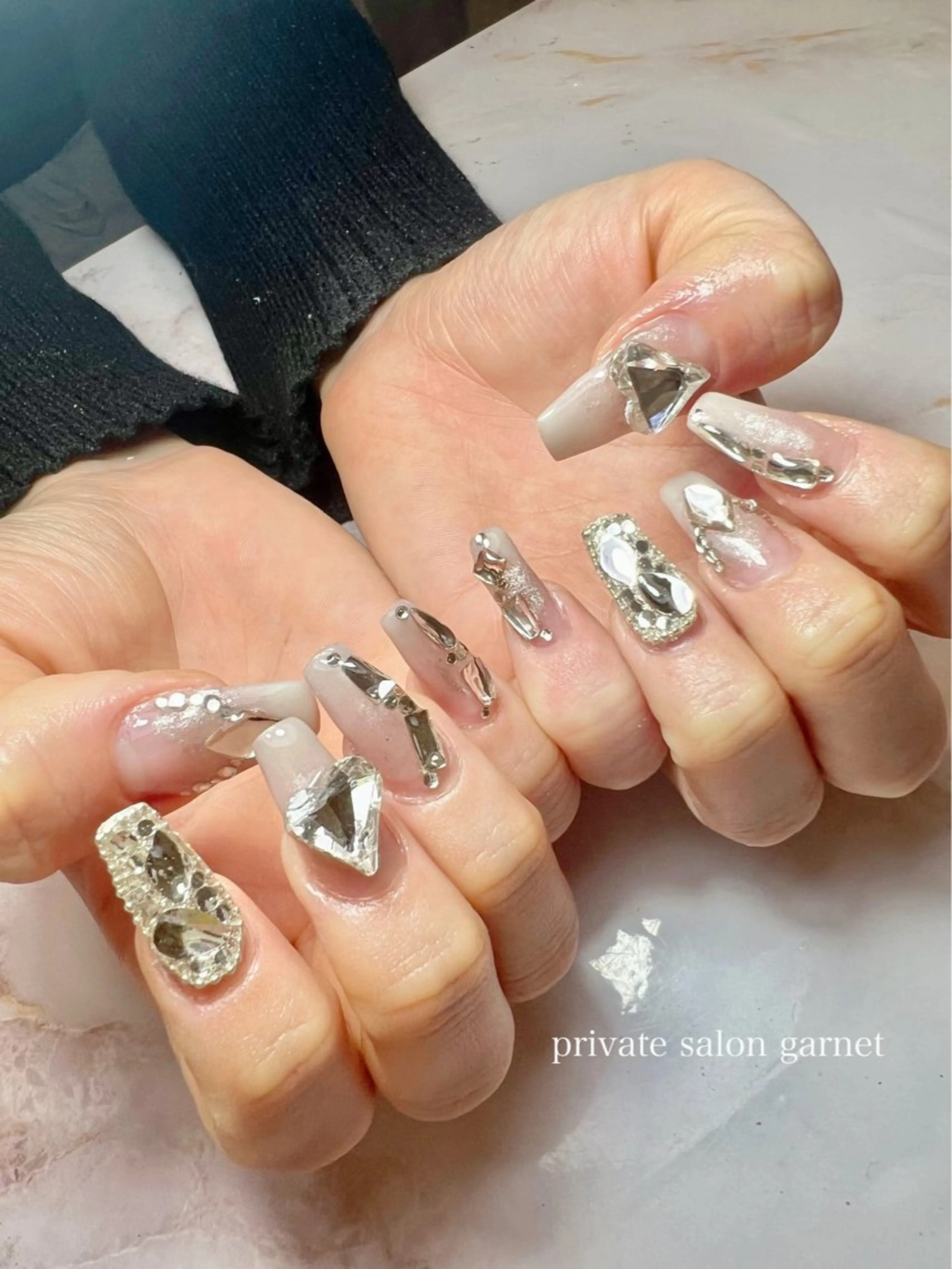 ネイル キラキラネイル ハンドネイル Garnet nailのネイルデザイン