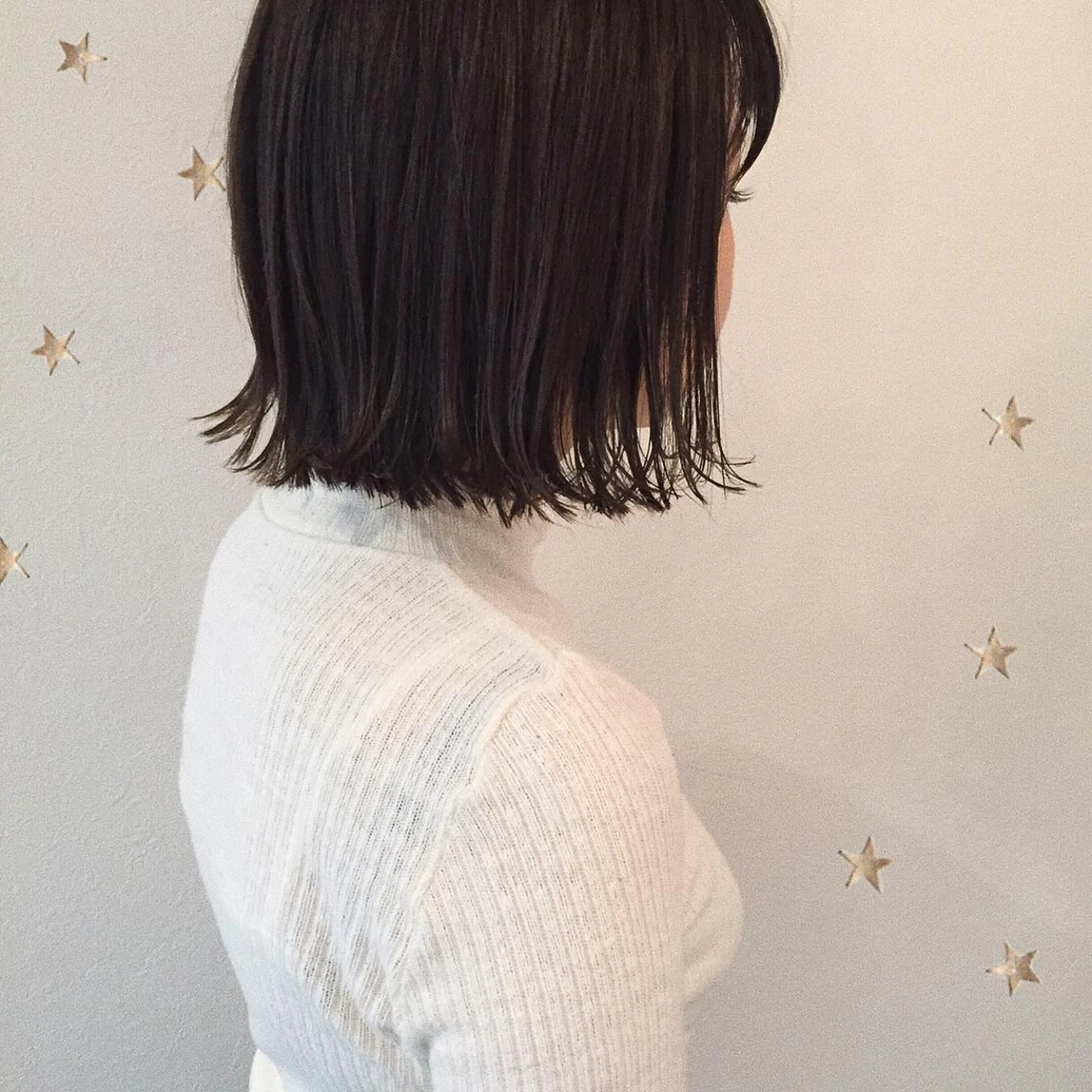 ショート カラー アッシュ ブルーカラー ブルーアッシュ ボブ 市川 千夏のヘアスタイル