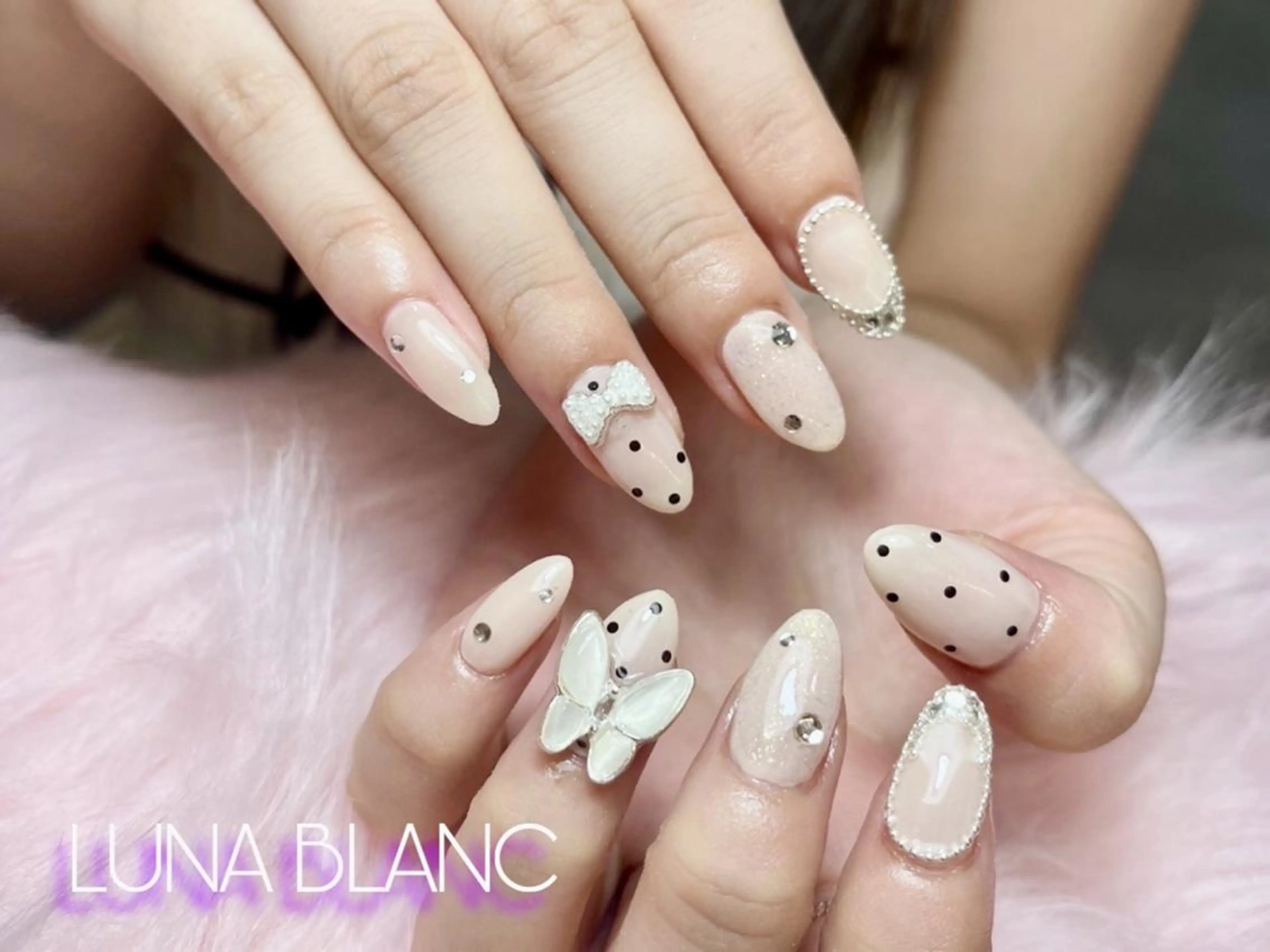 ネイル ハンドネイル nail LUNA BLANCのネイルデザイン