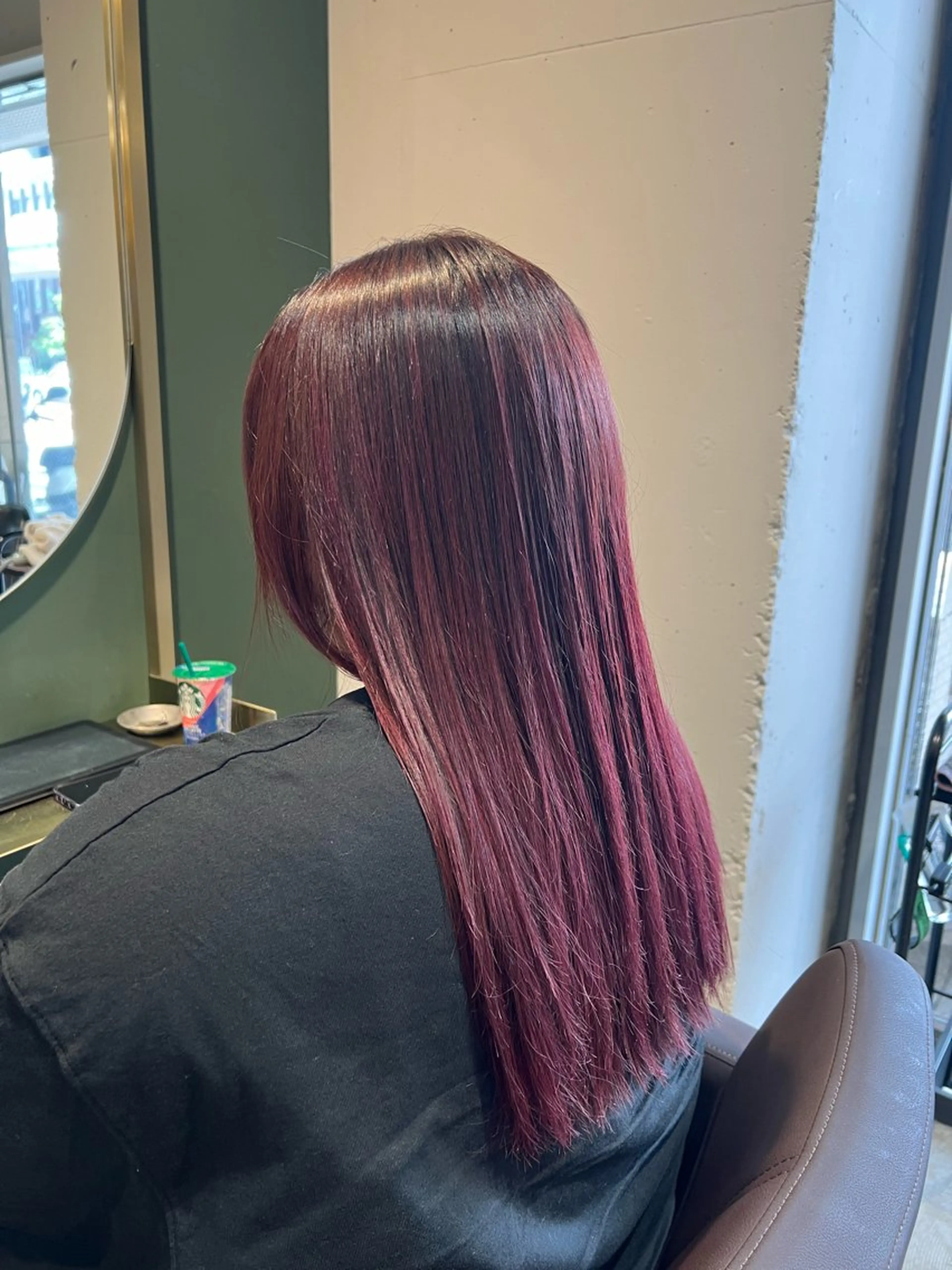 セミロング カラー バレイヤージュ レッドカラー レイヤーカット カラースペシャリスト しょう🧑🏼‍🎨のヘアスタイル