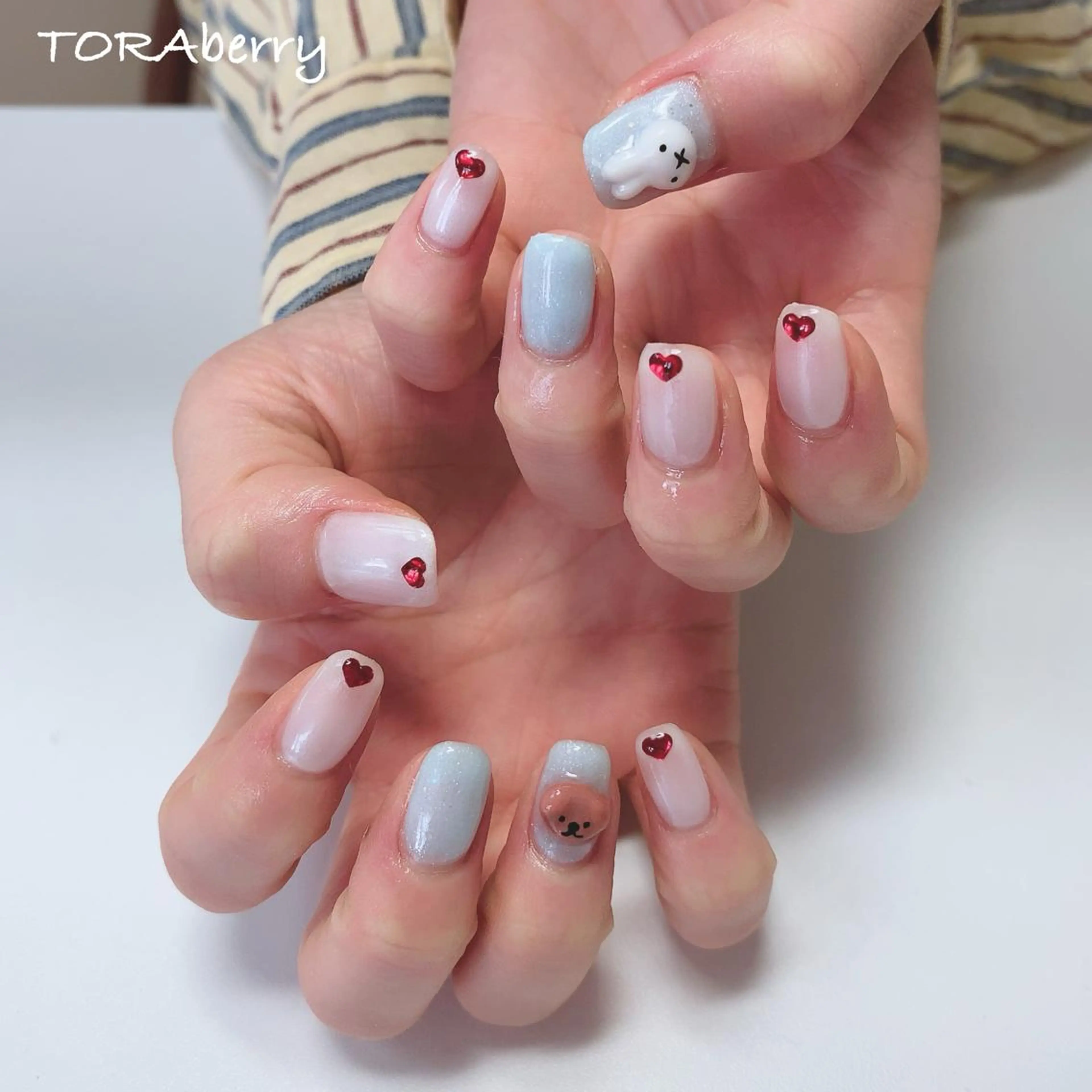 ネイル ハンドネイル ネイリスト なつみのネイルデザイン