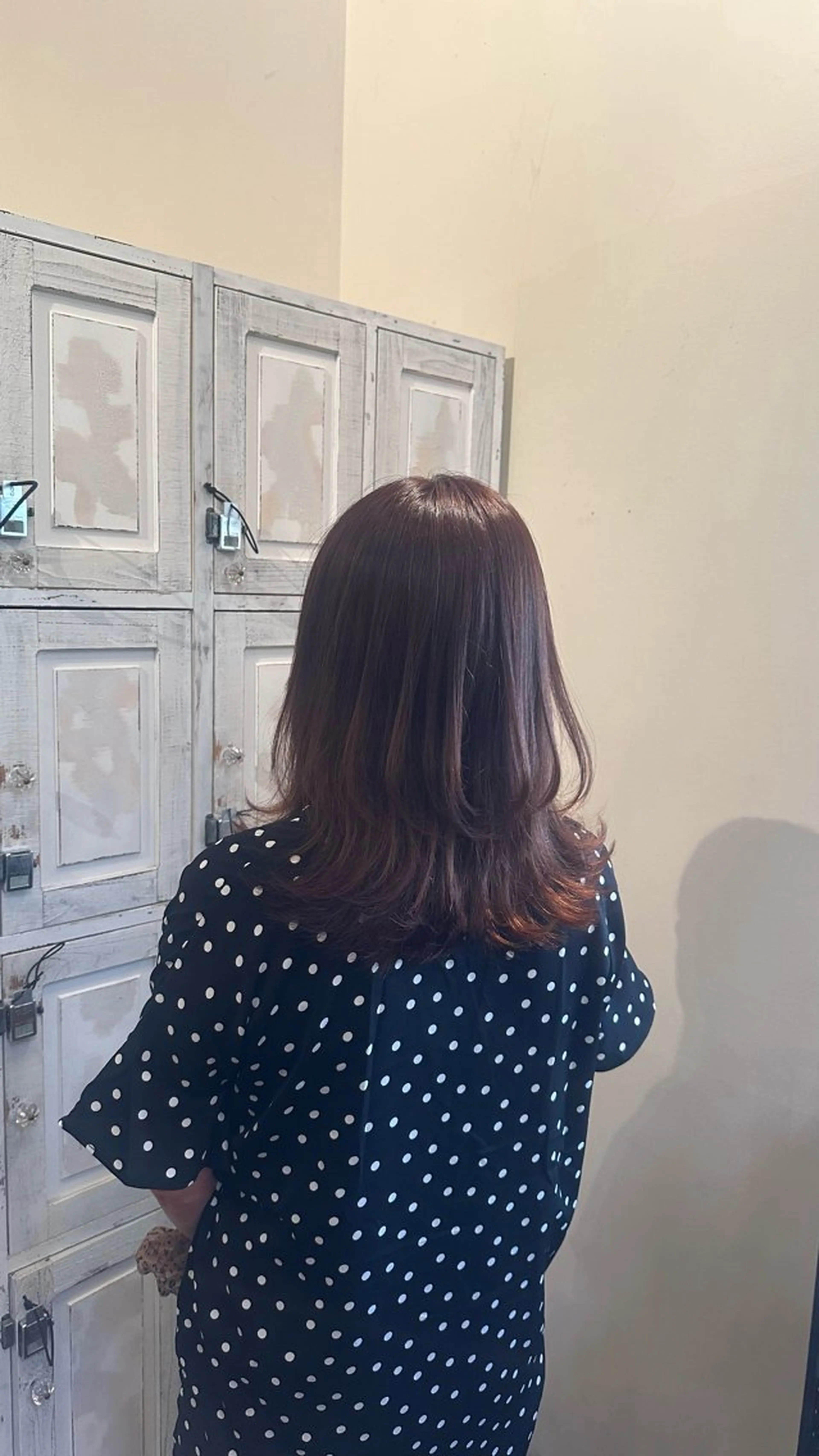 セミロング ルプラボウ/梨菜/ ハイトーン/ブリーチのヘアスタイル