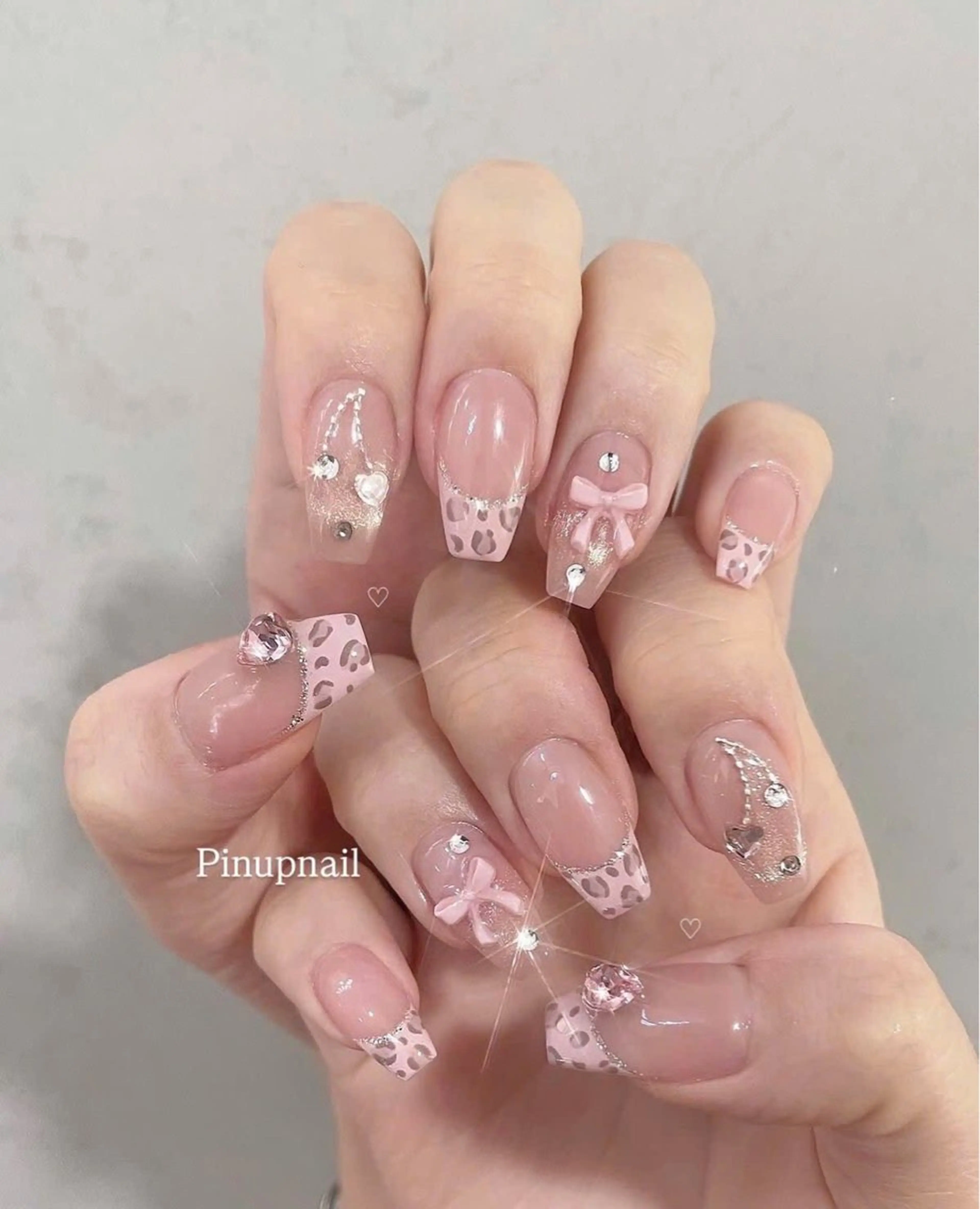 ネイル グラデーション ラメ(グリッター) マグネットネイル ミラーネイル ニュアンスネイル ハンドネイル Lumi de nailsのネイルデザイン