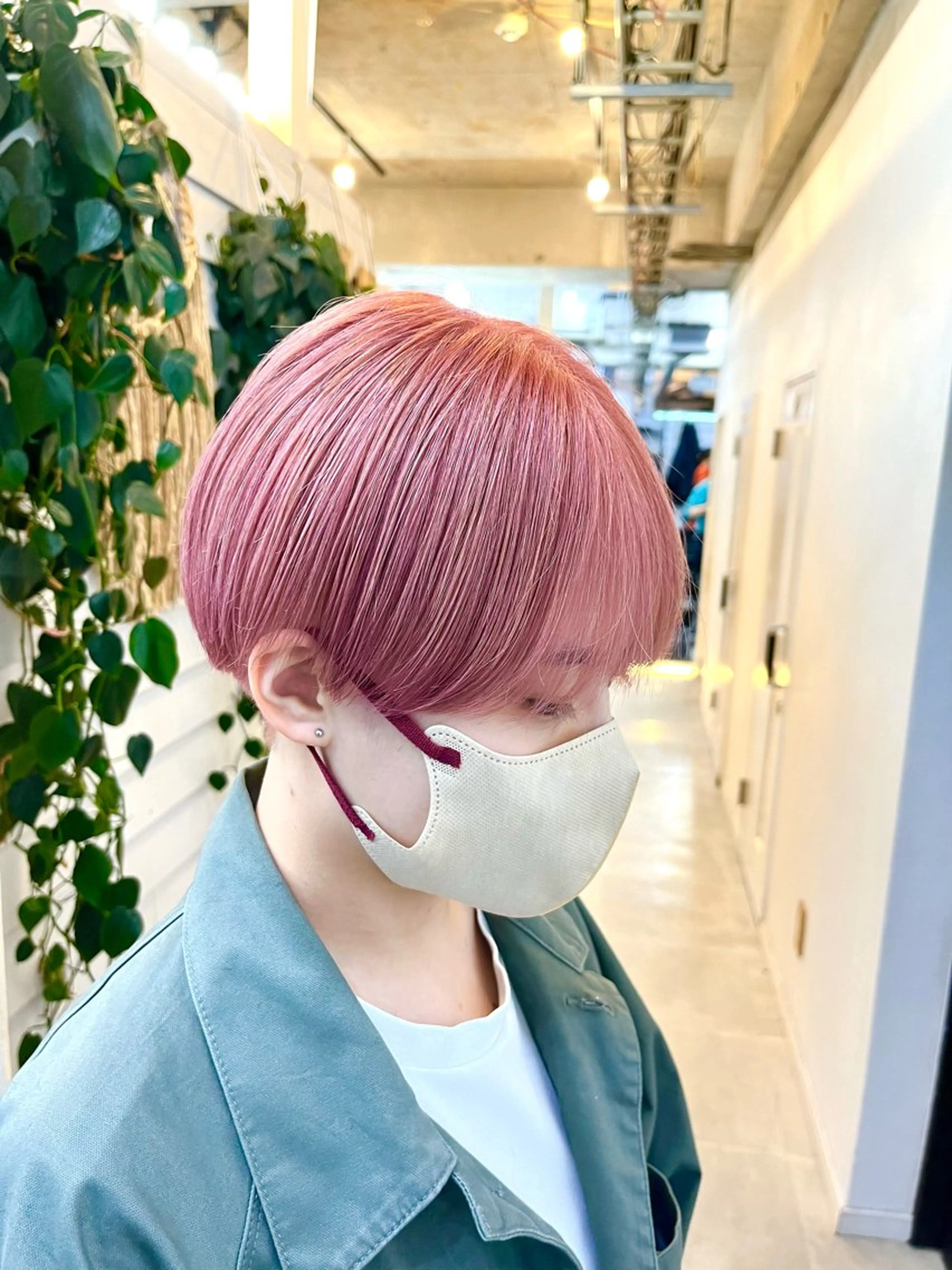 ショート カラー ハイトーンカラー ピンクカラー ショートヘア カット ヘアカラー トリートメント メンズパーマ ヘアカラー大成のヘアスタイル