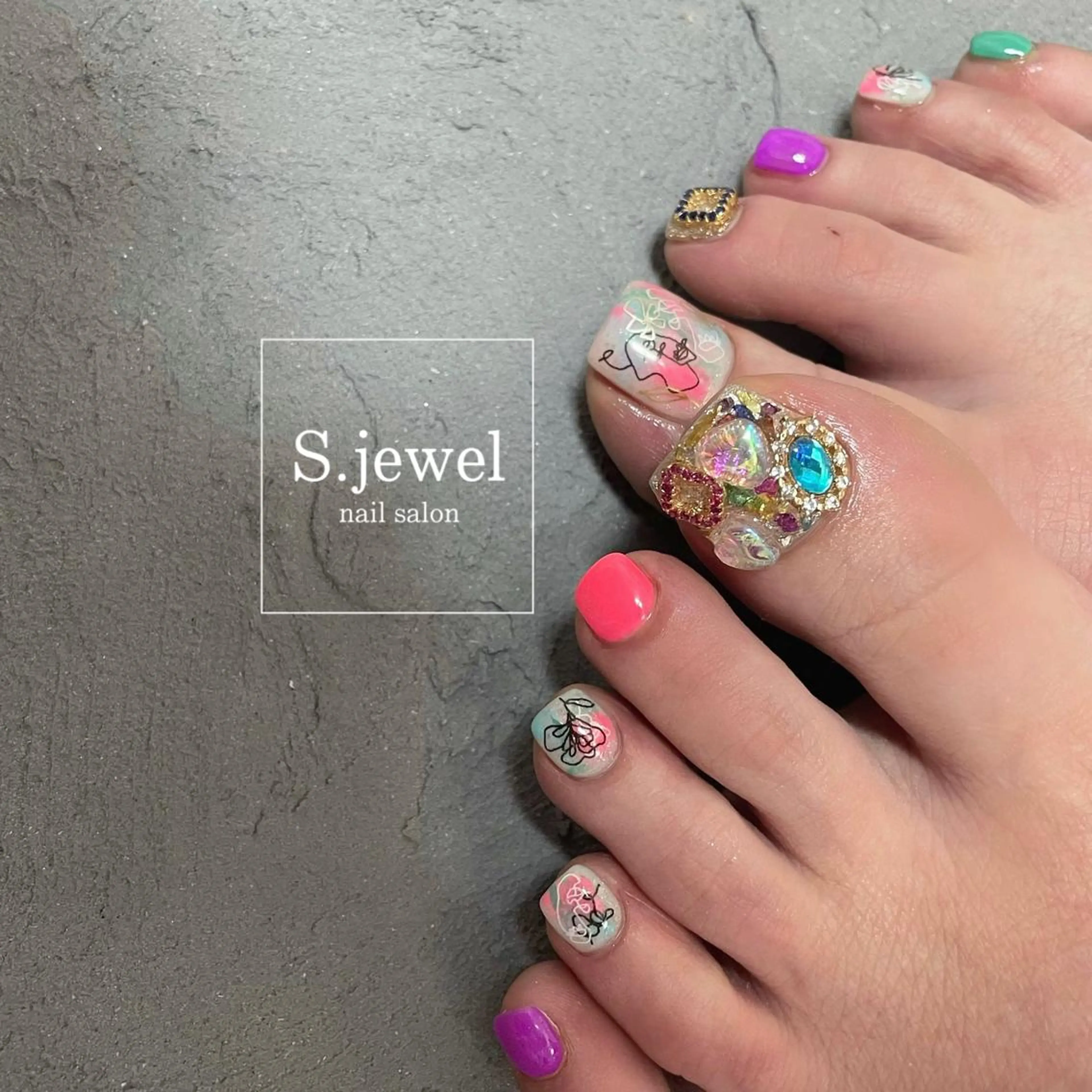 ネイル S. JEWELのネイルデザイン