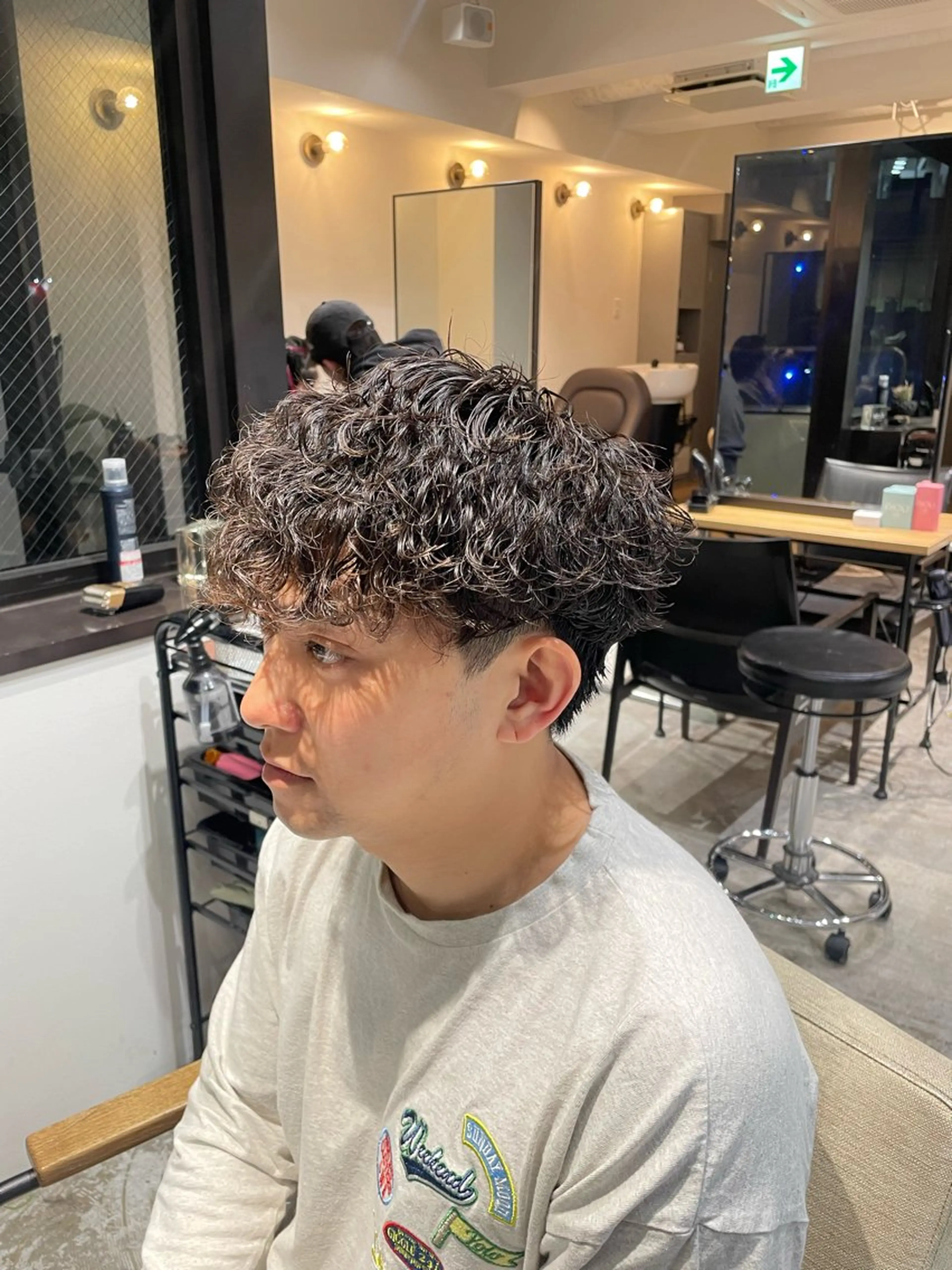 ショート パーマ メンズ メンズパーマ 波巻きパーマ スパイラルパーマ メンズパーマ梅田 ・川副史晶のヘアスタイル