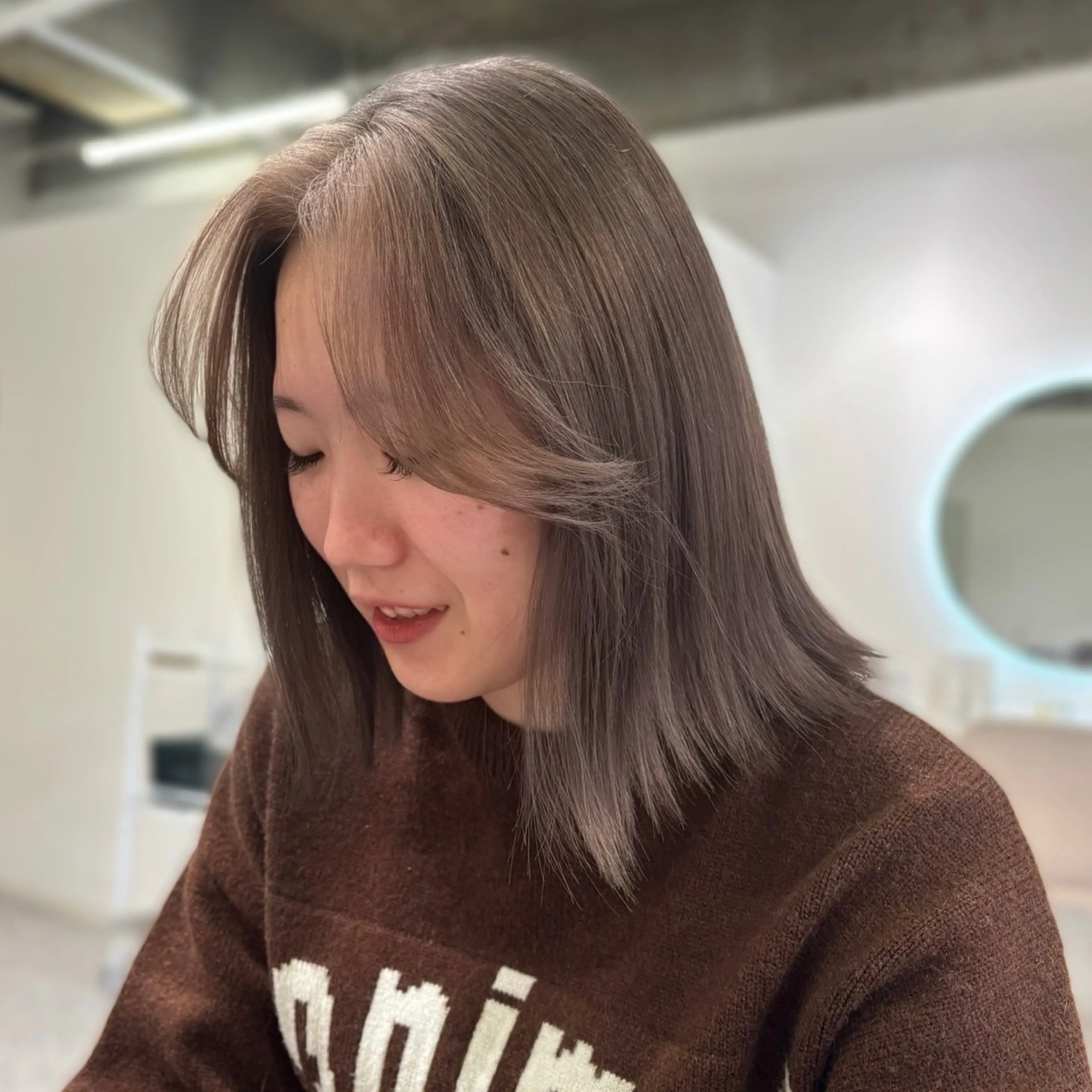 カラー ミストバング ブリーチ デザインカラー  フェイスフレーミング カット ヘアカラー トリートメント 服部 沙弥佳のヘアスタイル