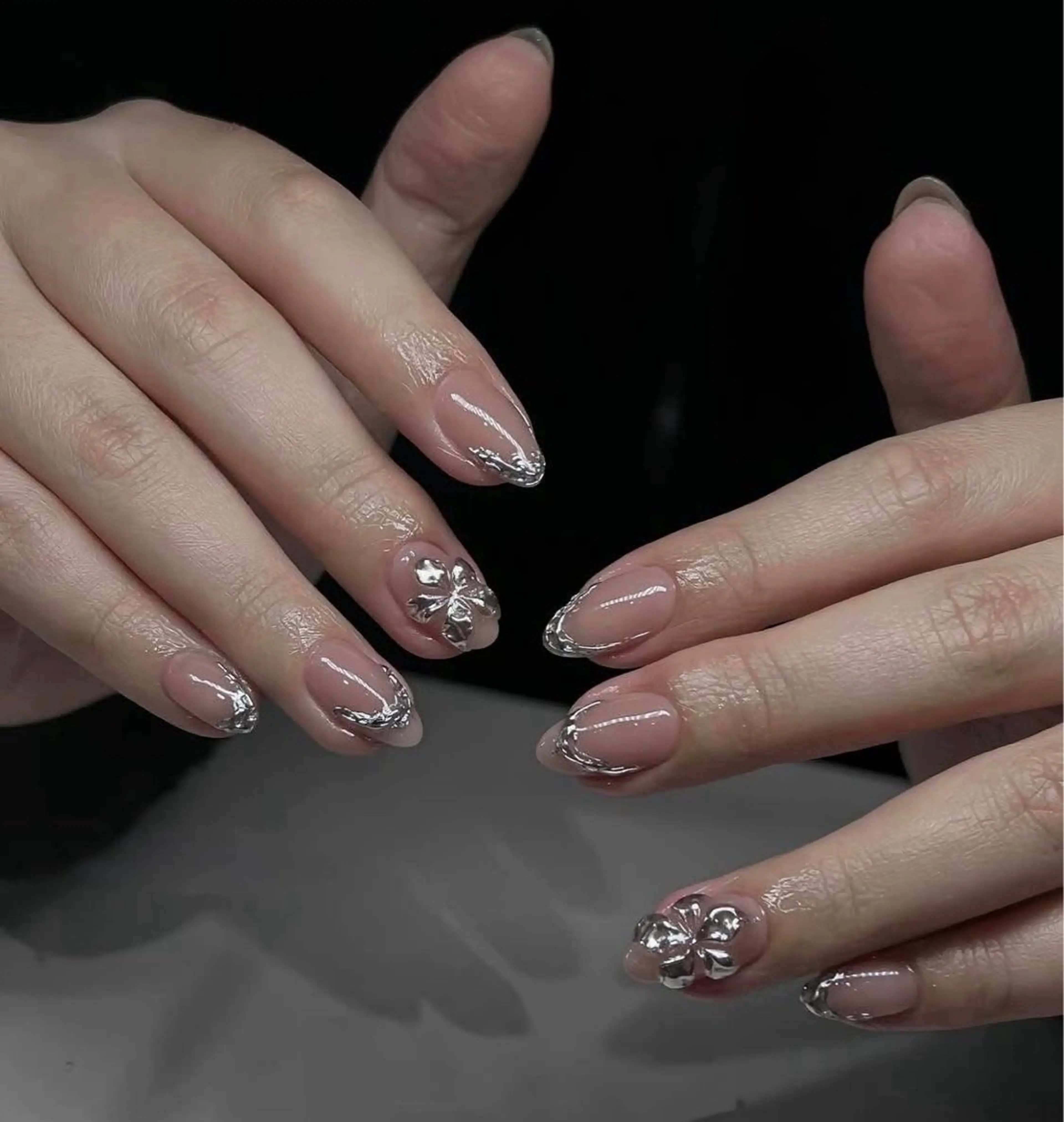 ネイル MQueen ネイルサロンのネイルデザイン