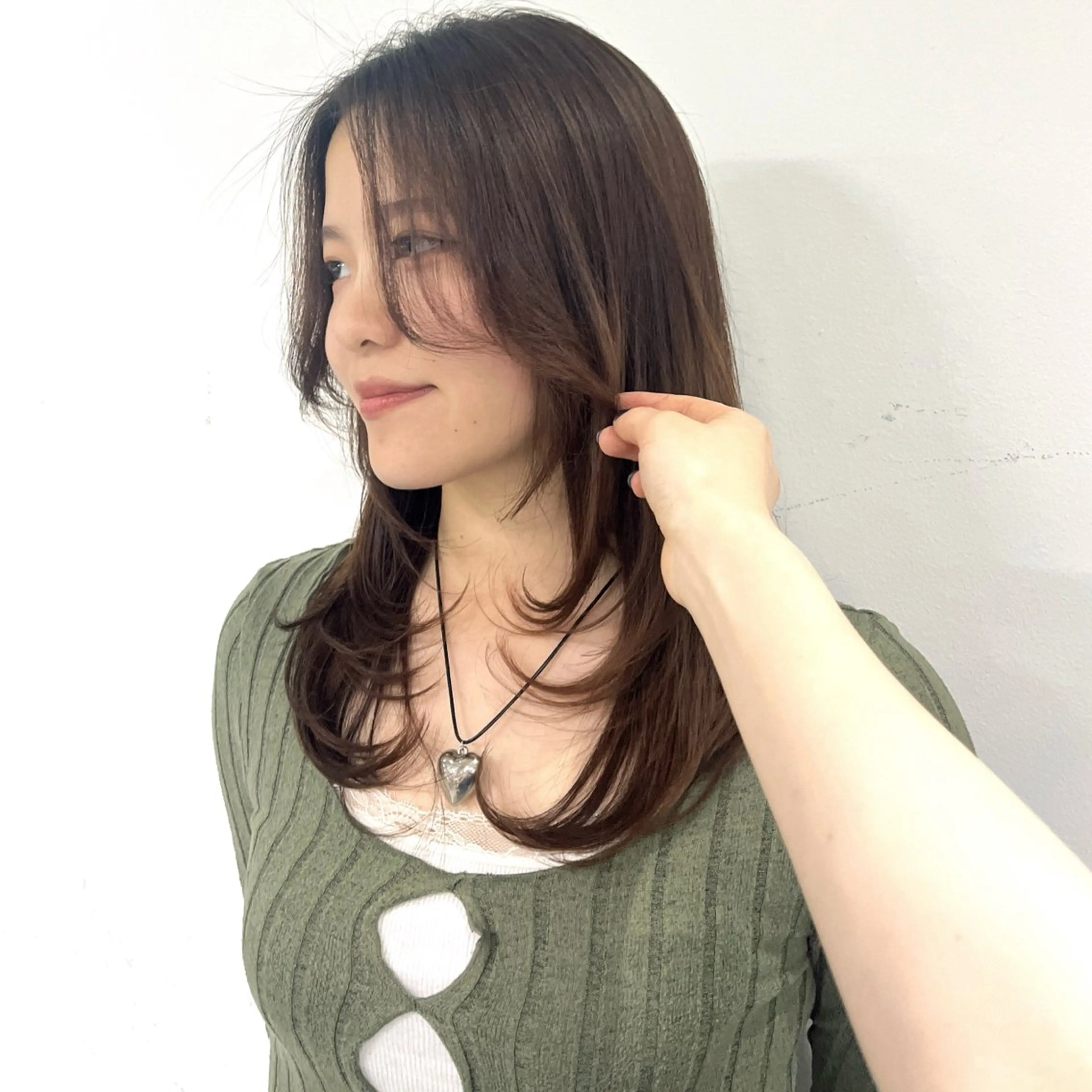 セミロング 無料カットモデル ユナのヘアスタイル