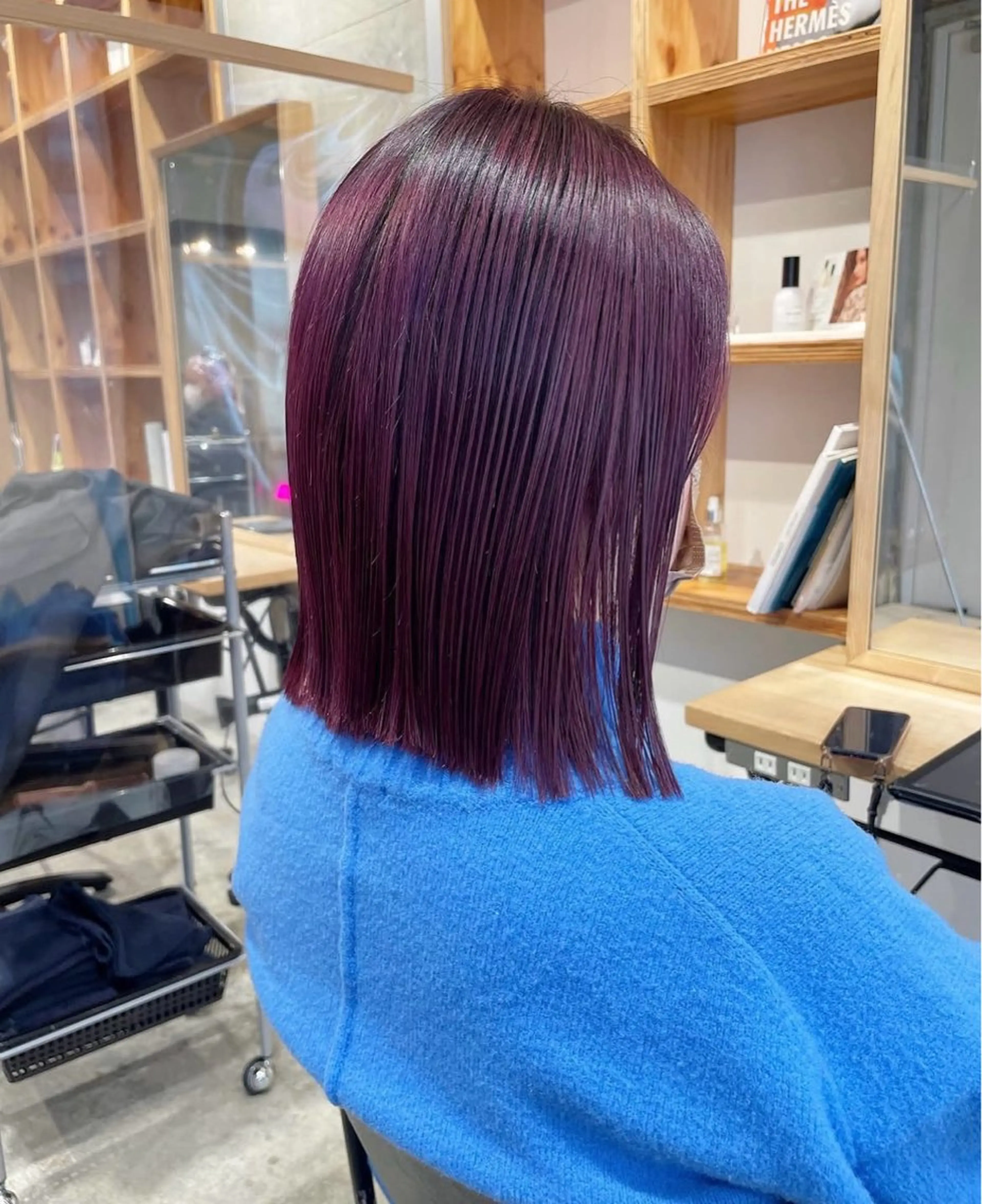 セミロング トミオカ ノアのヘアスタイル