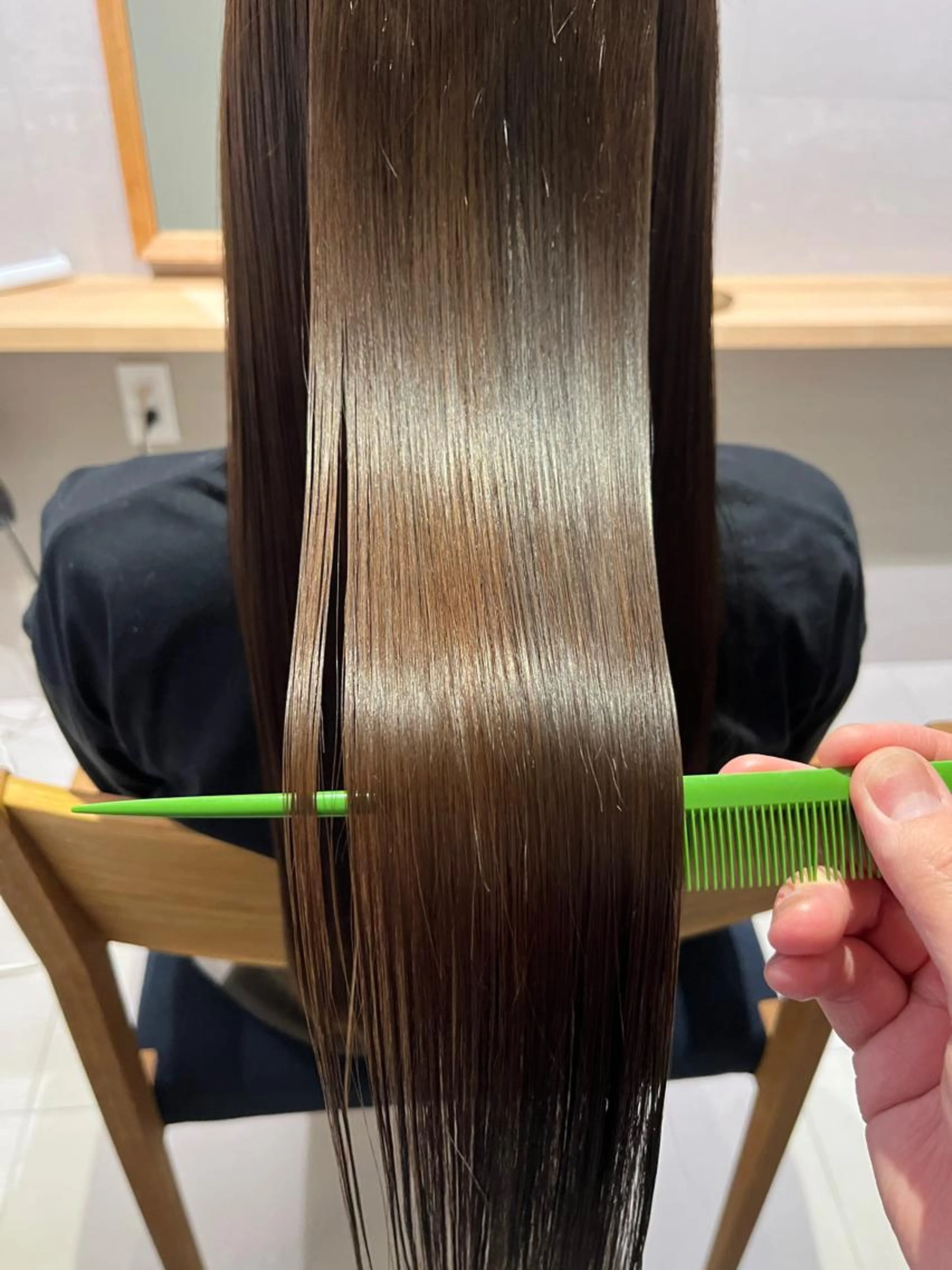 ミニモ限定【新規】酸性縮毛矯正+カット+オージュア4stトリートメントの写真