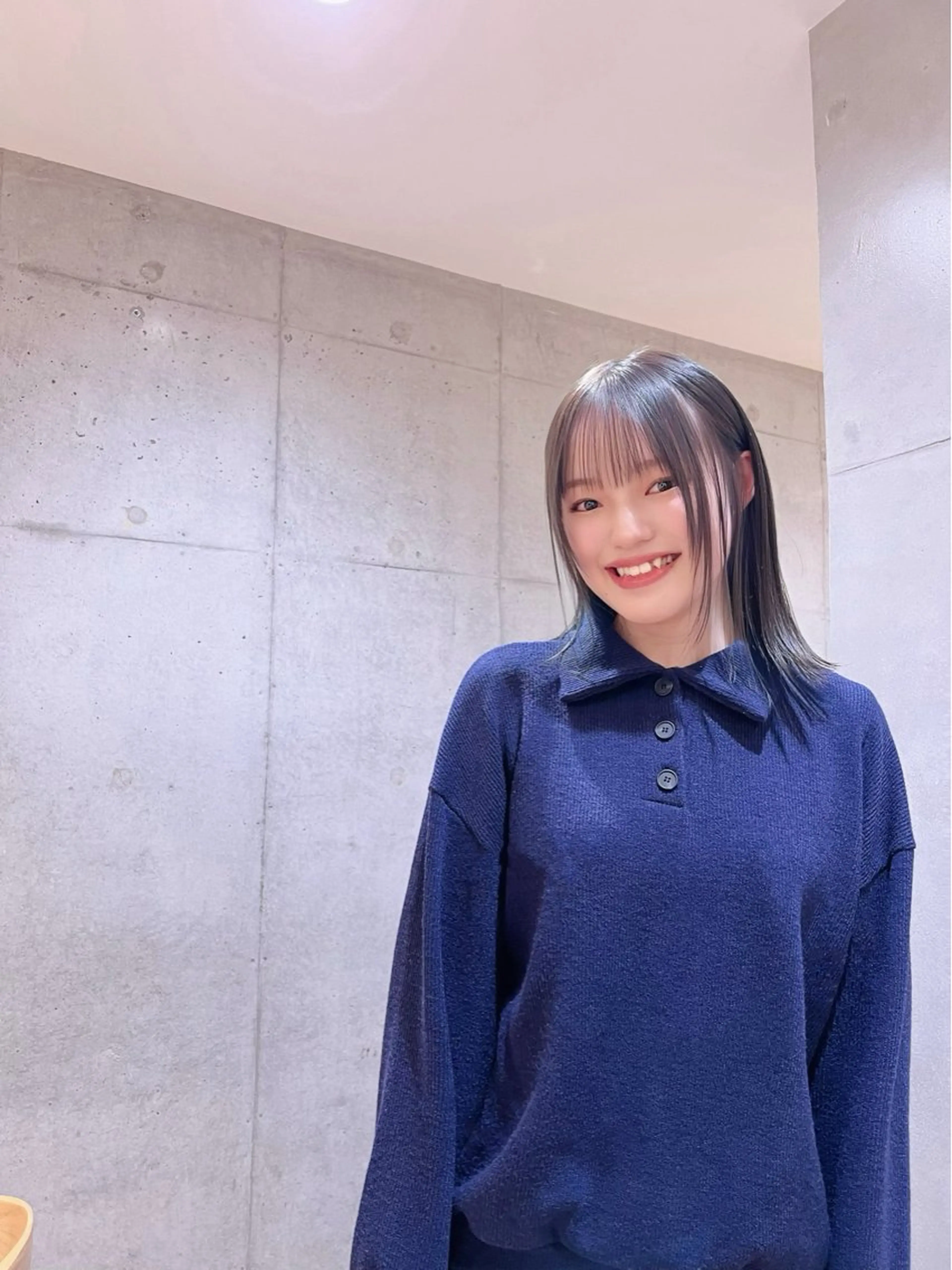 セミロング カラー 小顔ショート🌿 Say.石川葵のヘアスタイル