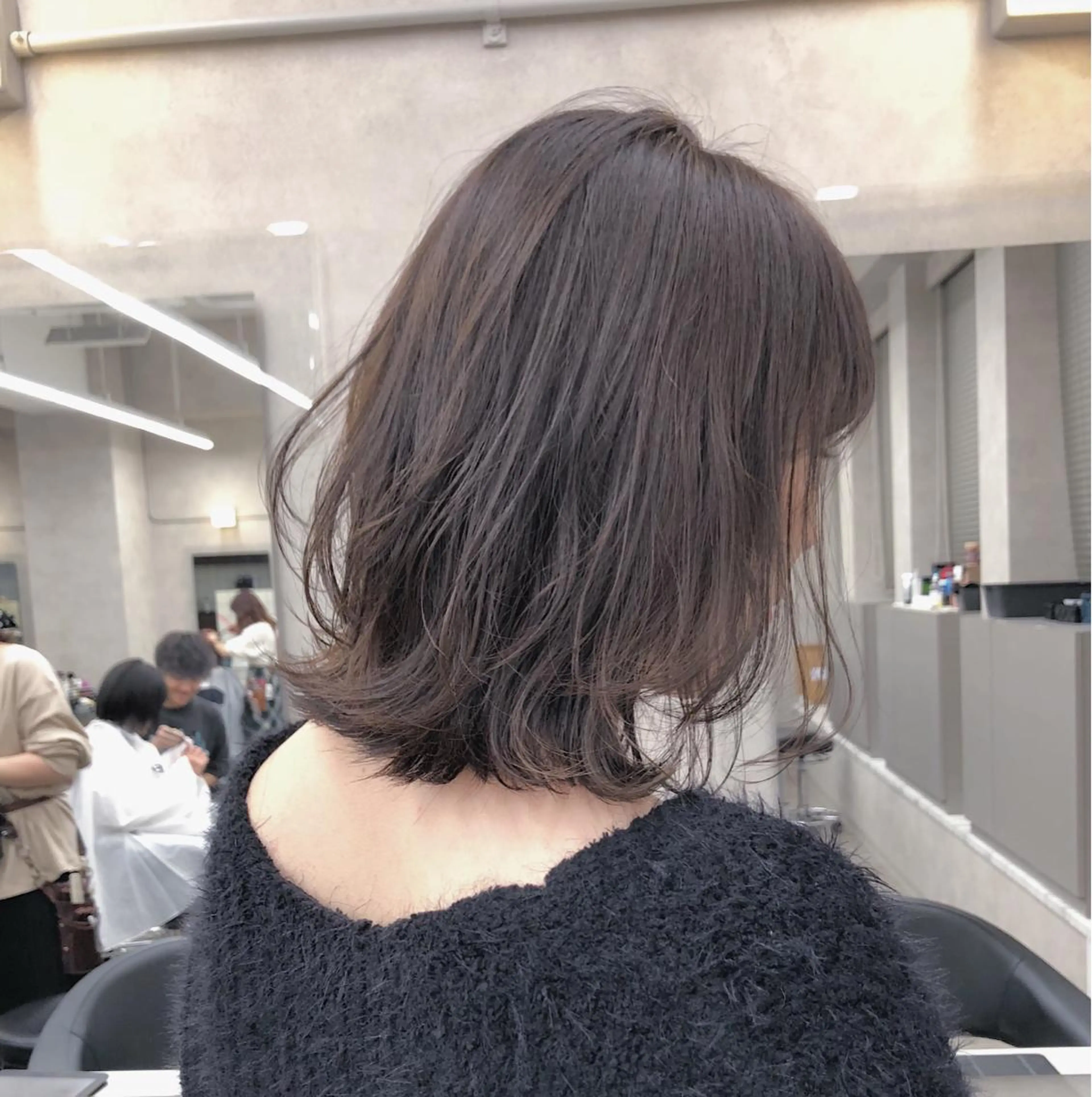 ミディアム カラー 柔らかbeige モトキのヘアスタイル