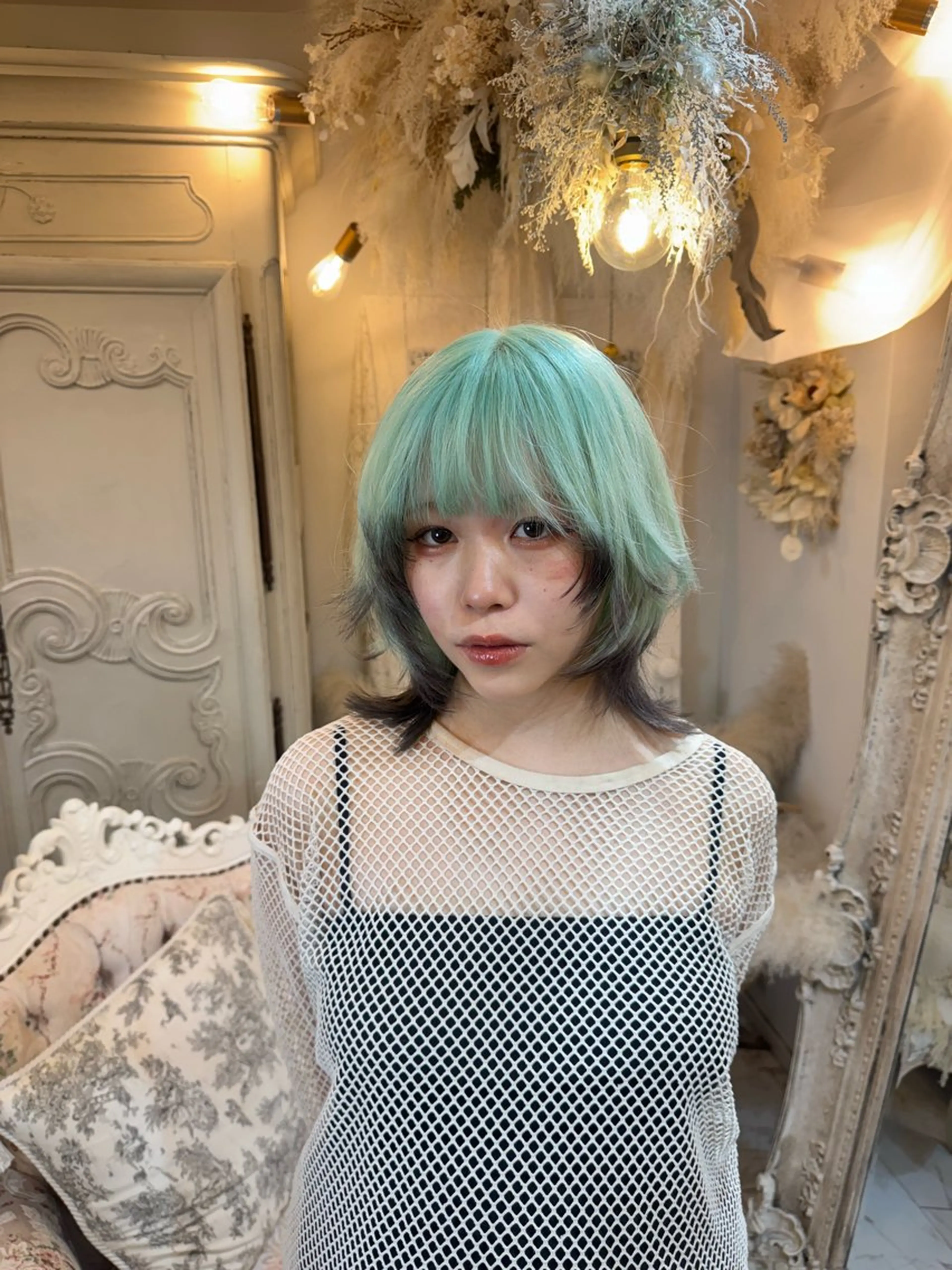 ミディアム カット ヘアカラー トリートメント 安藤悠里/ハイトーン /デザインカラーのヘアスタイル