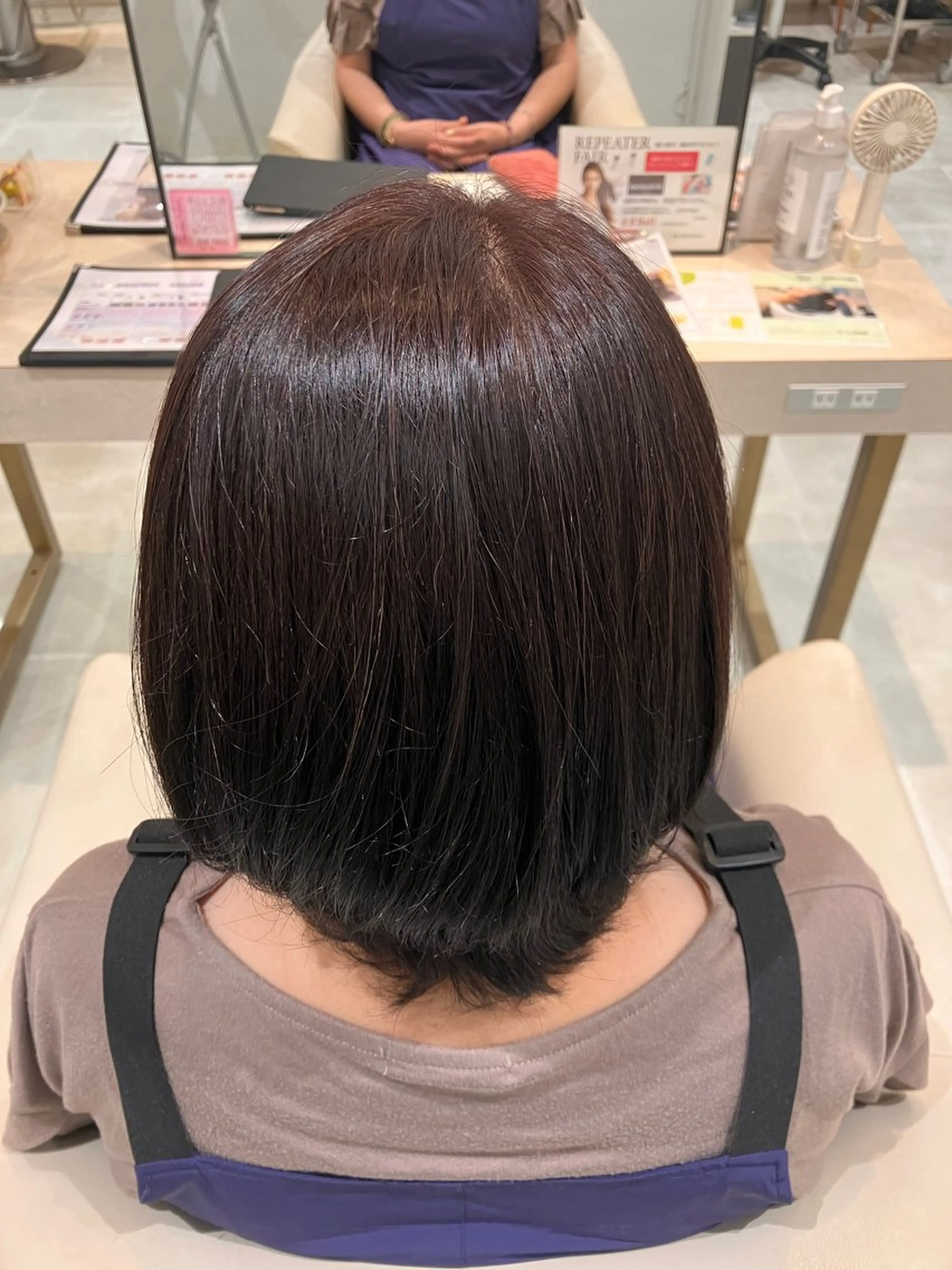 カラー 岡﨑 乃愛のヘアスタイル