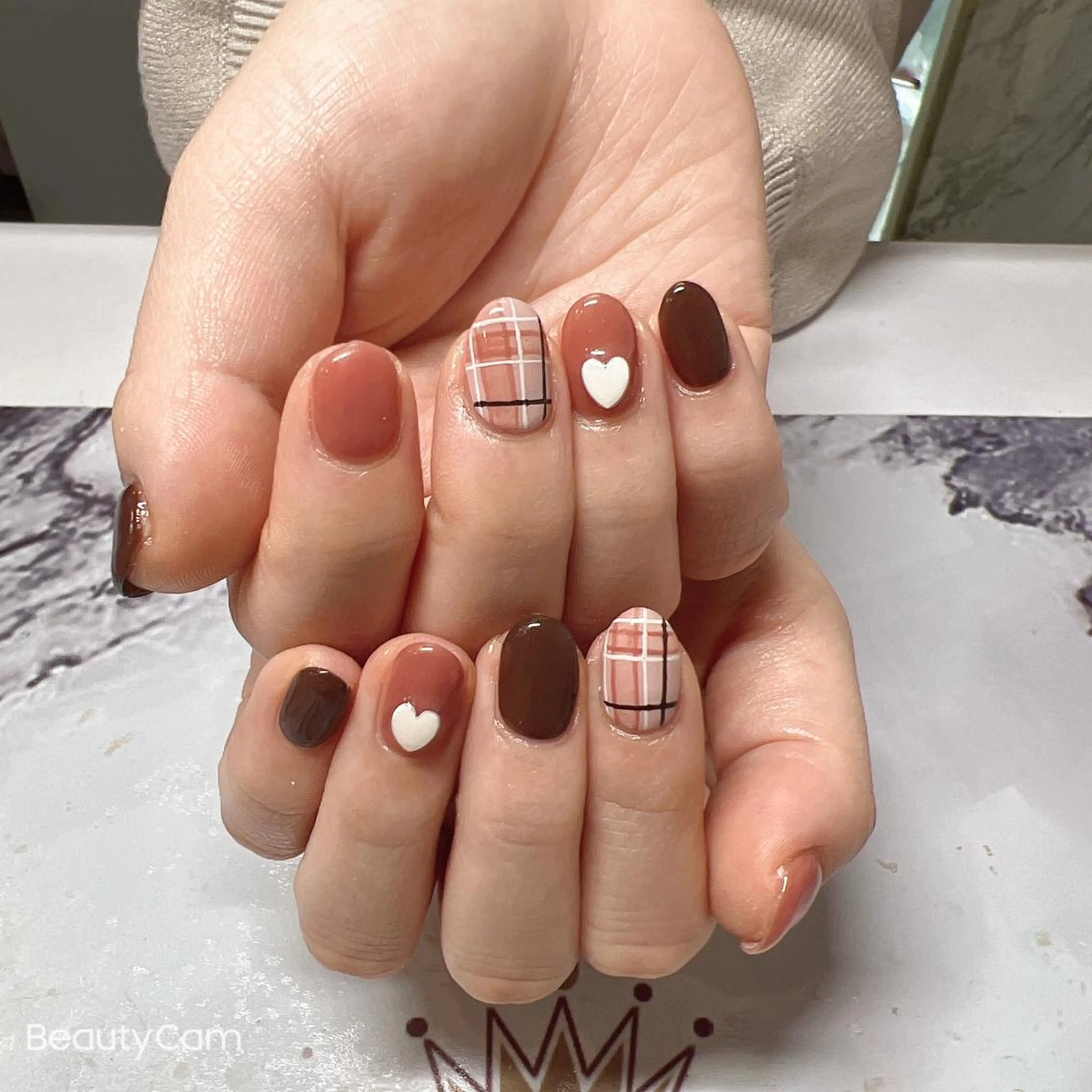 ネイル ガレンドウ 白澤 愛子のネイルデザイン