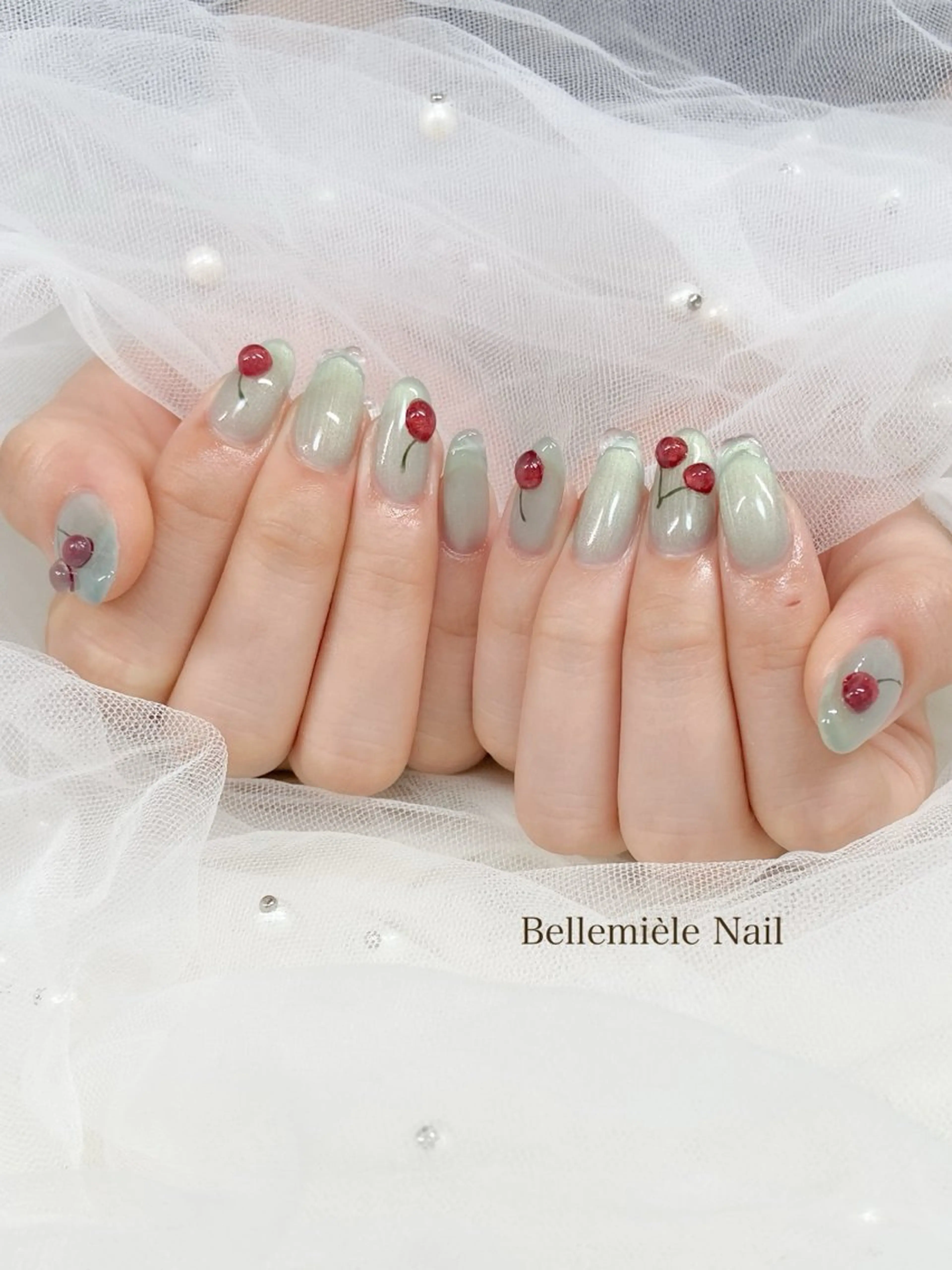 ネイル ガーリー キラキラネイル シンプルネイル ハンドネイル べルミエール sakiのネイルデザイン