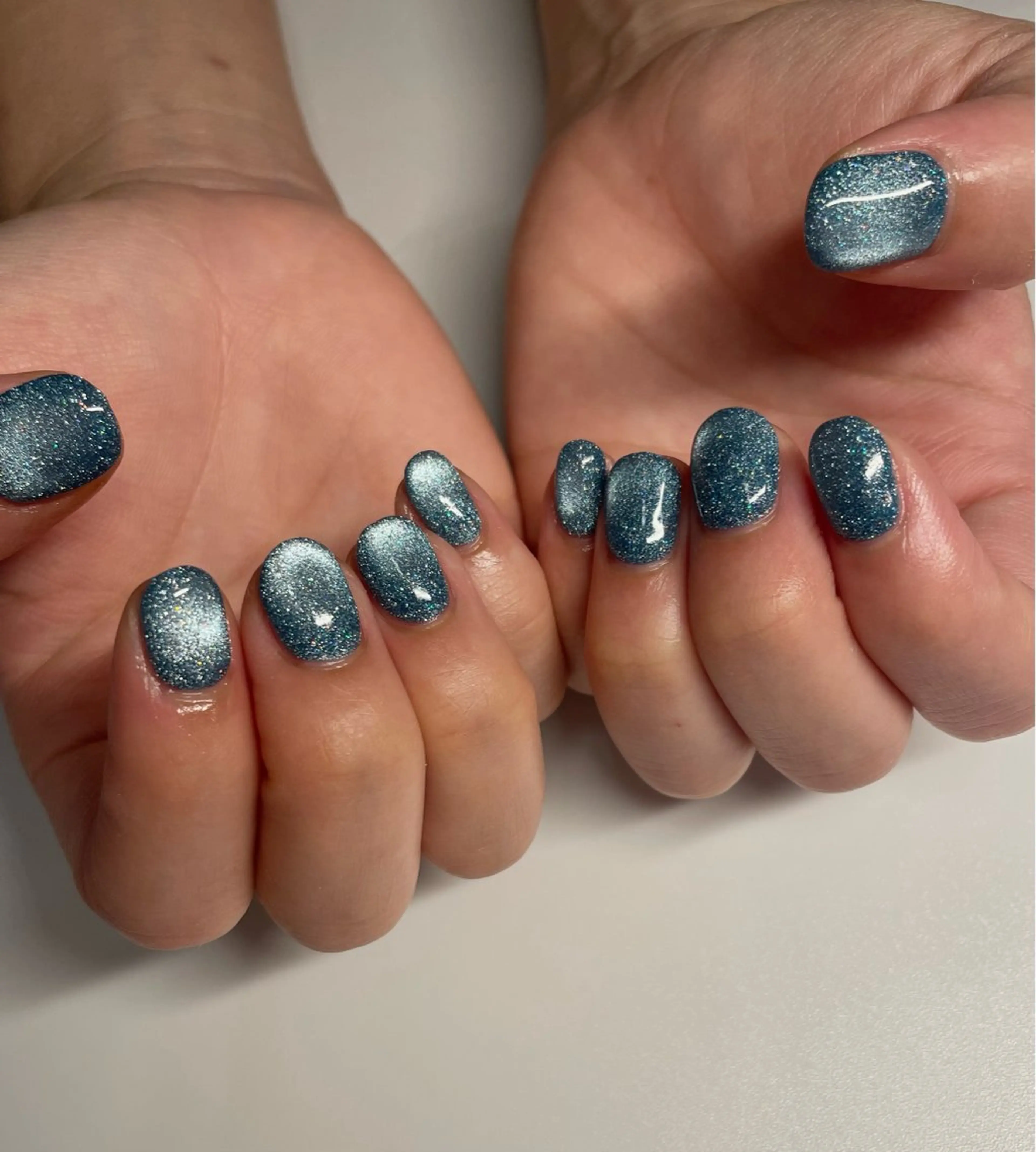 ネイル マグネットネイル ハンドネイル Nailsalon Olu所属・ネイリスト Nanaのネイルデザイン