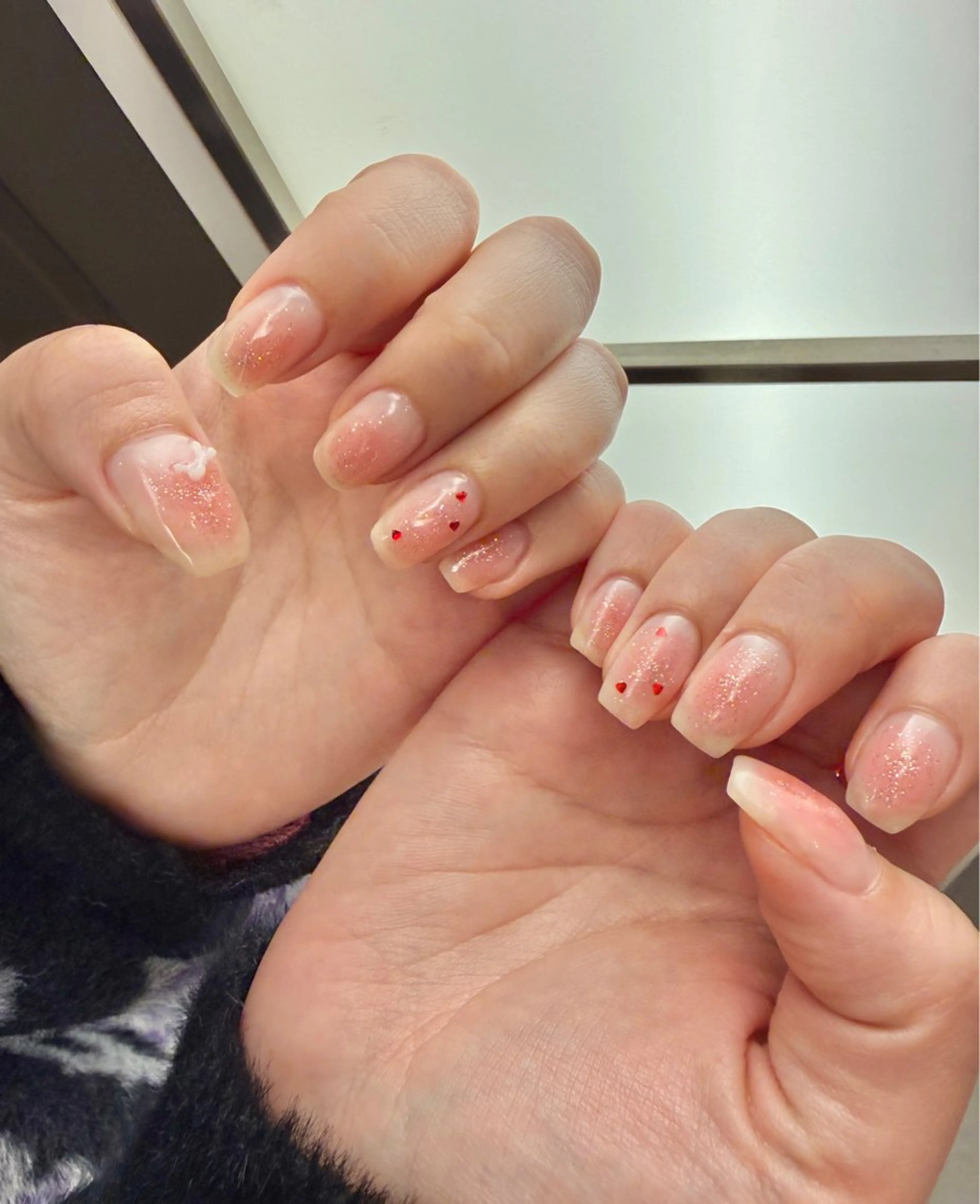 ネイル チークネイル フラッシュネイル ラメ(グリッター) nail Latteのネイルデザイン
