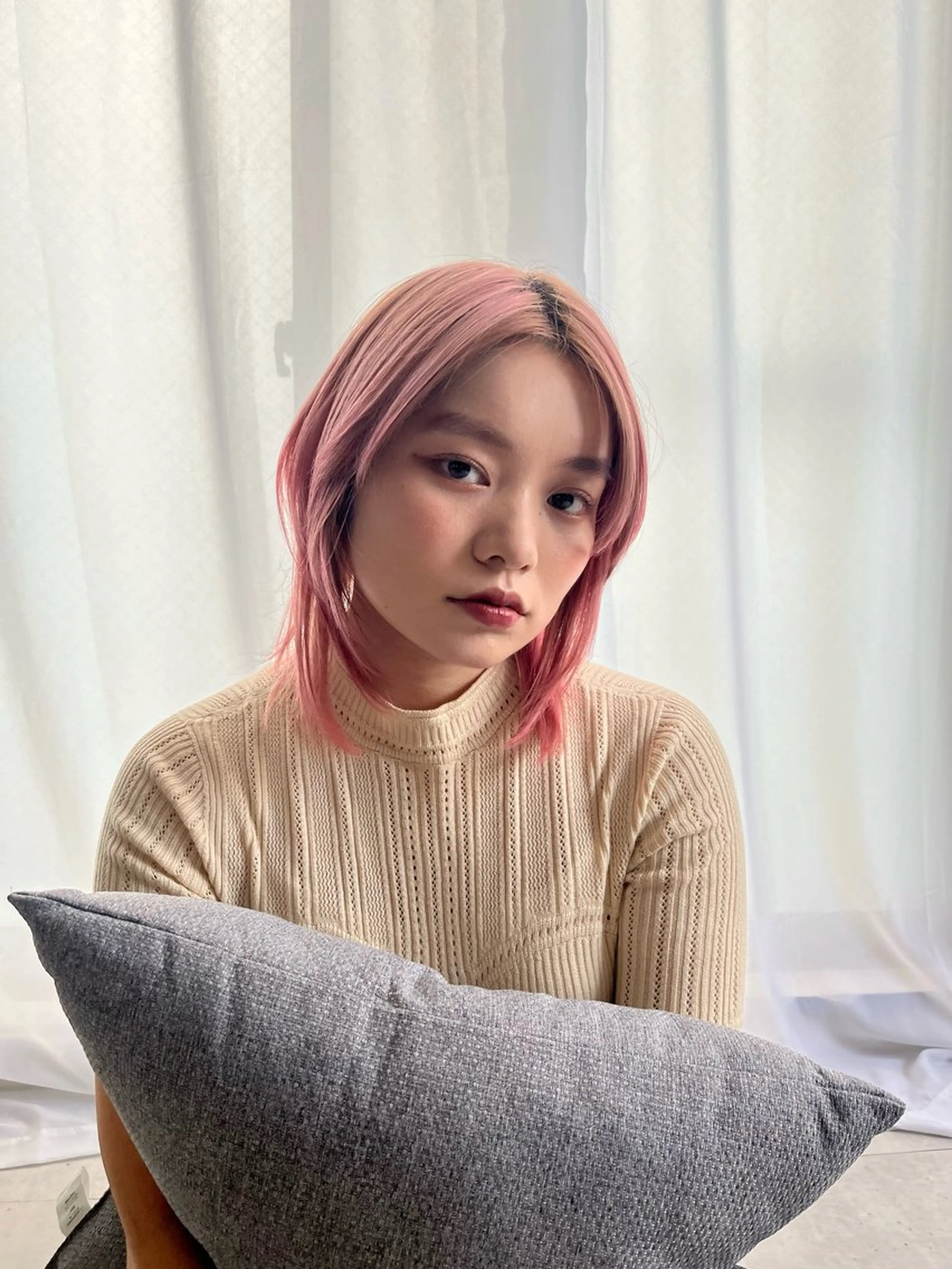 カラー シミズ チハルのヘアスタイル