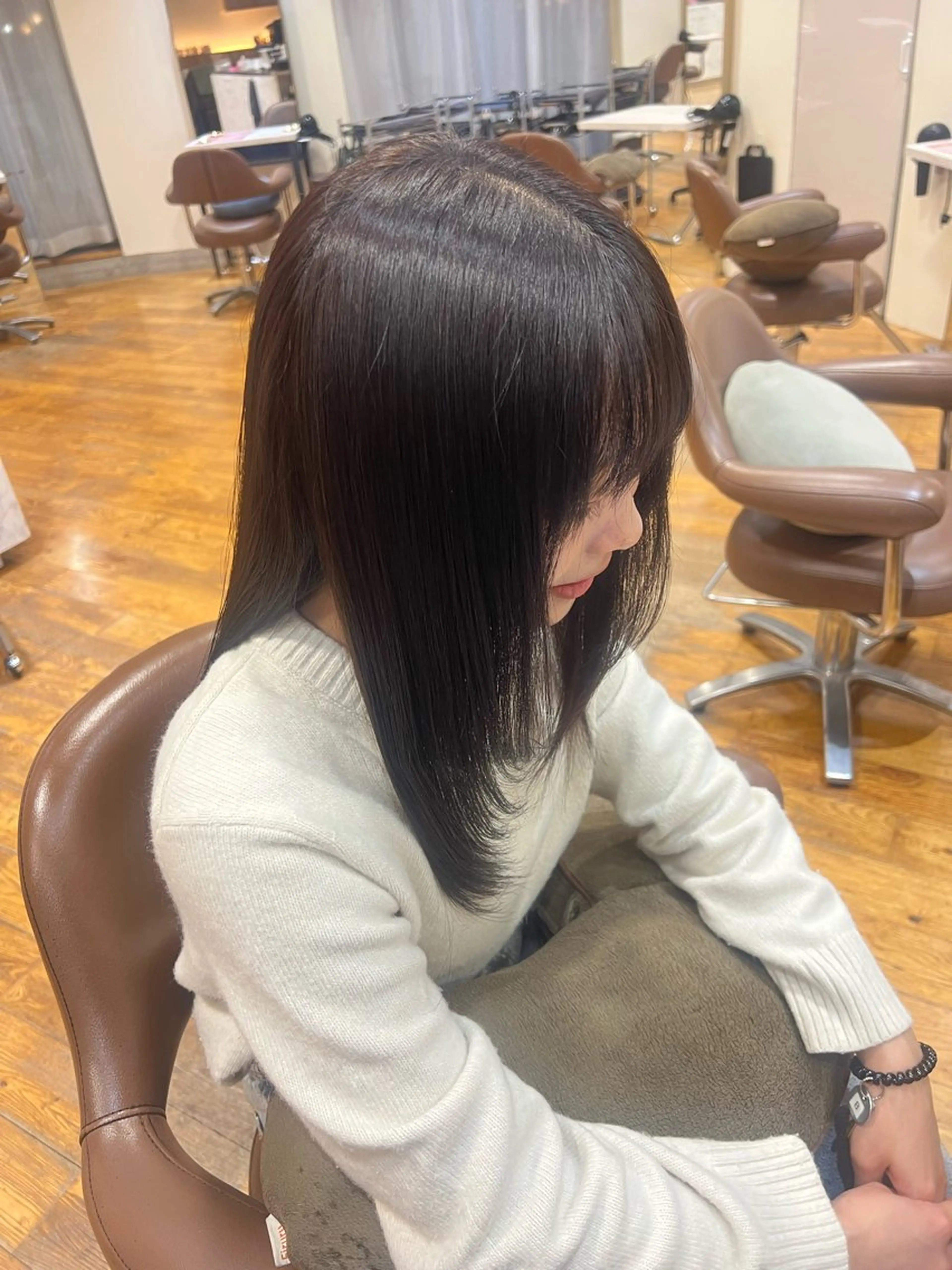 セミロング Moto nanamiのヘアスタイル