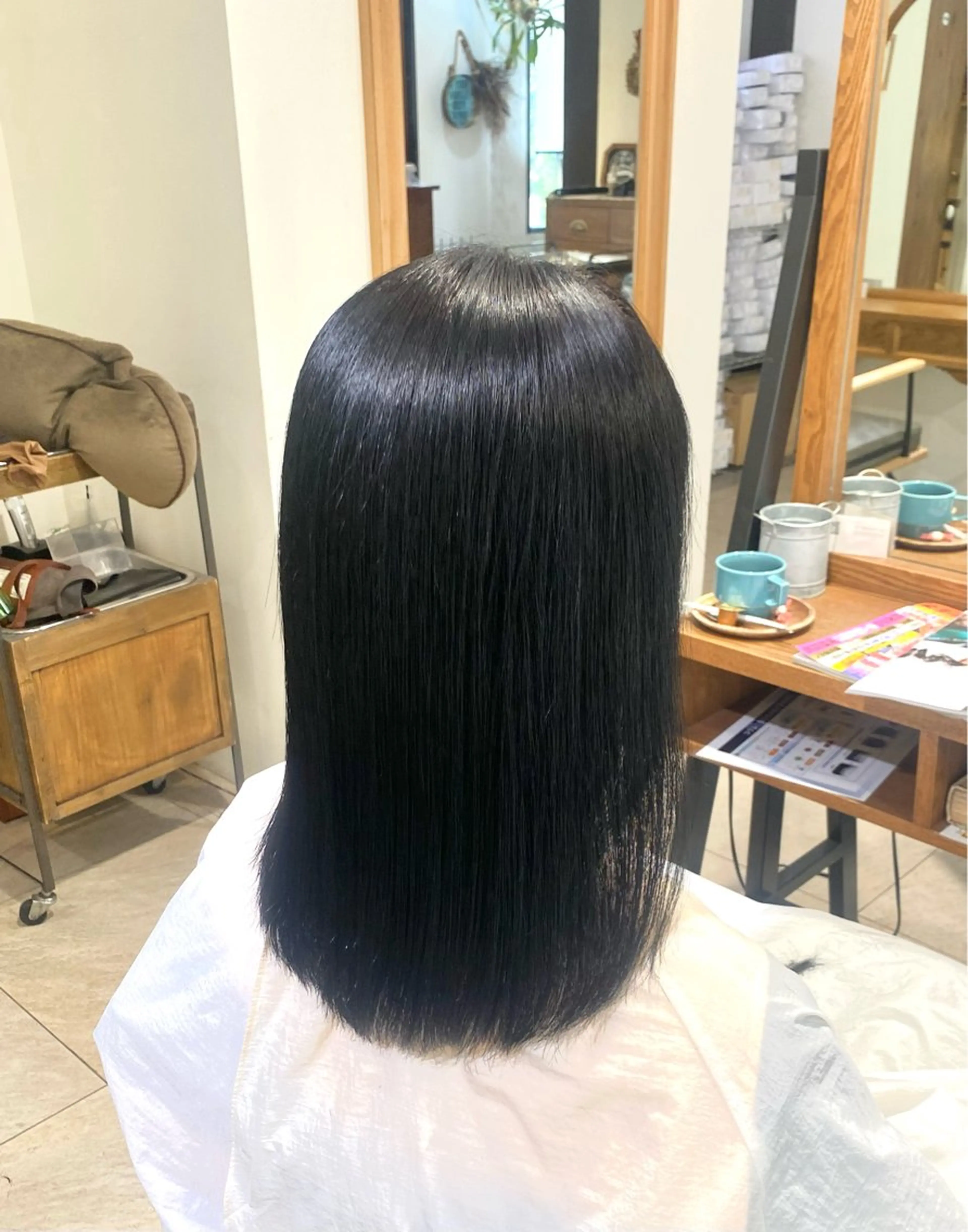 セミロング 縮毛矯正 LiC えりのヘアスタイル