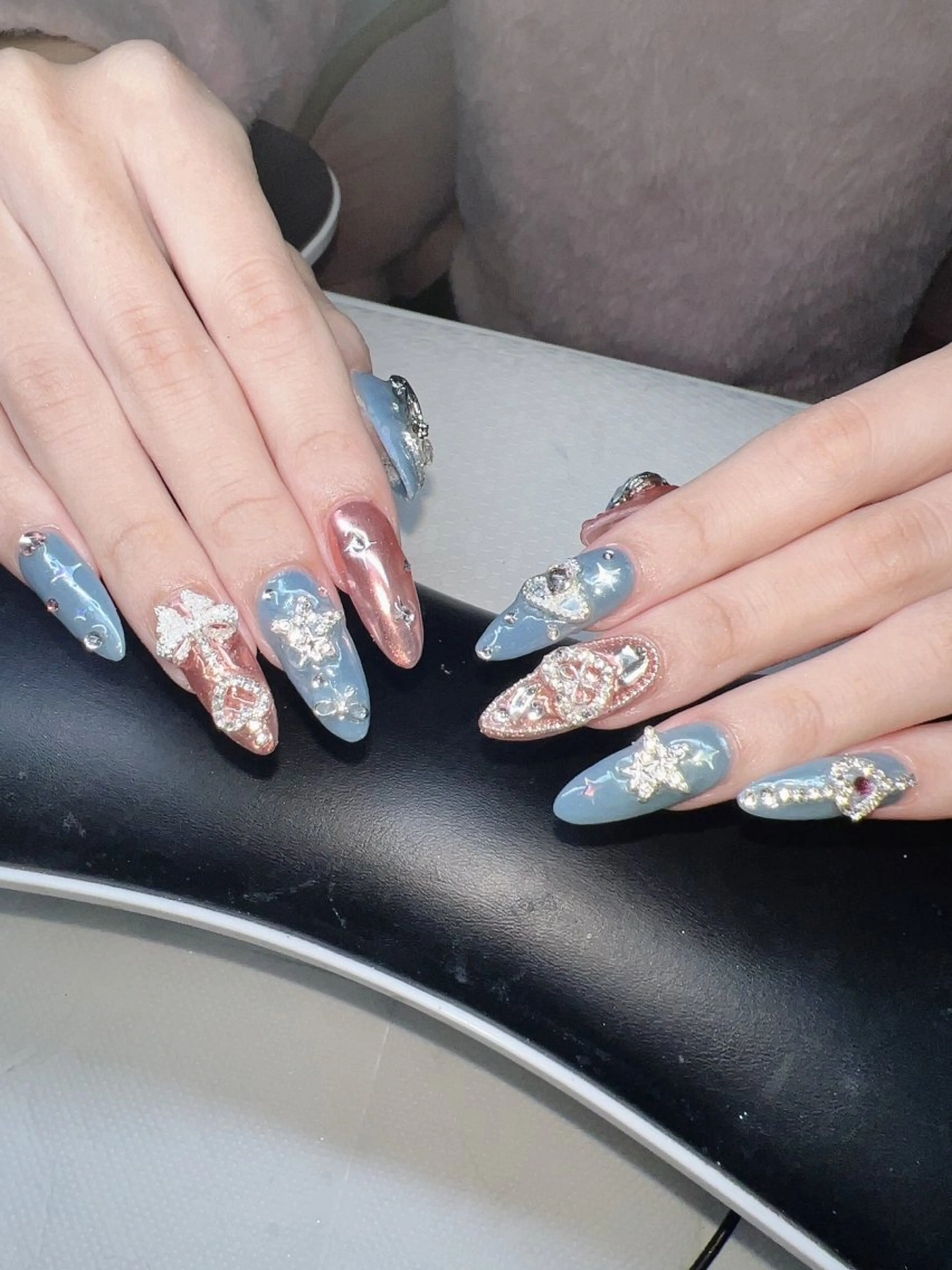 ネイル ハンドネイル Lee Nailsのネイルデザイン