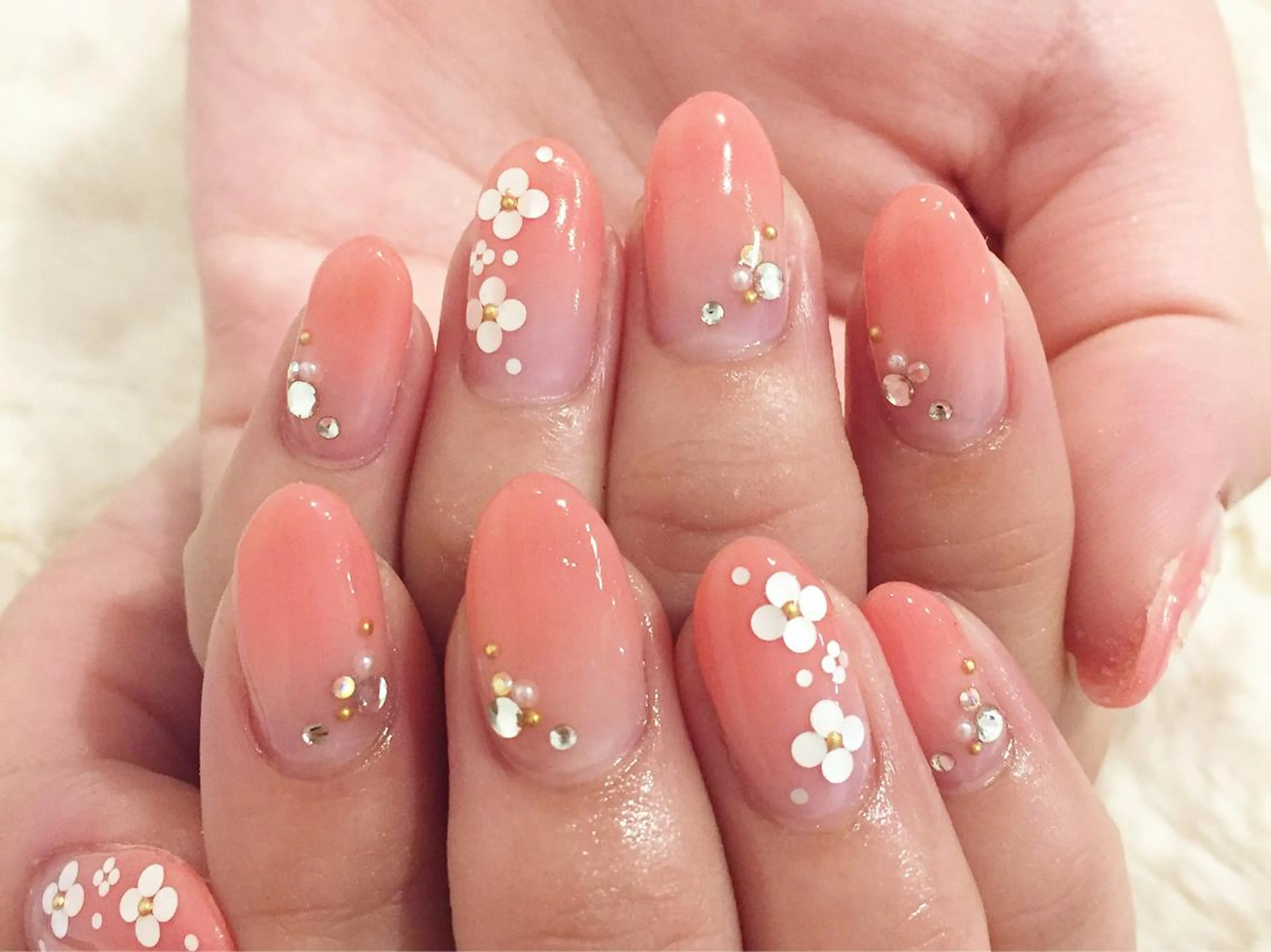 ネイル ジェルネイル 東 千夏のネイルデザイン