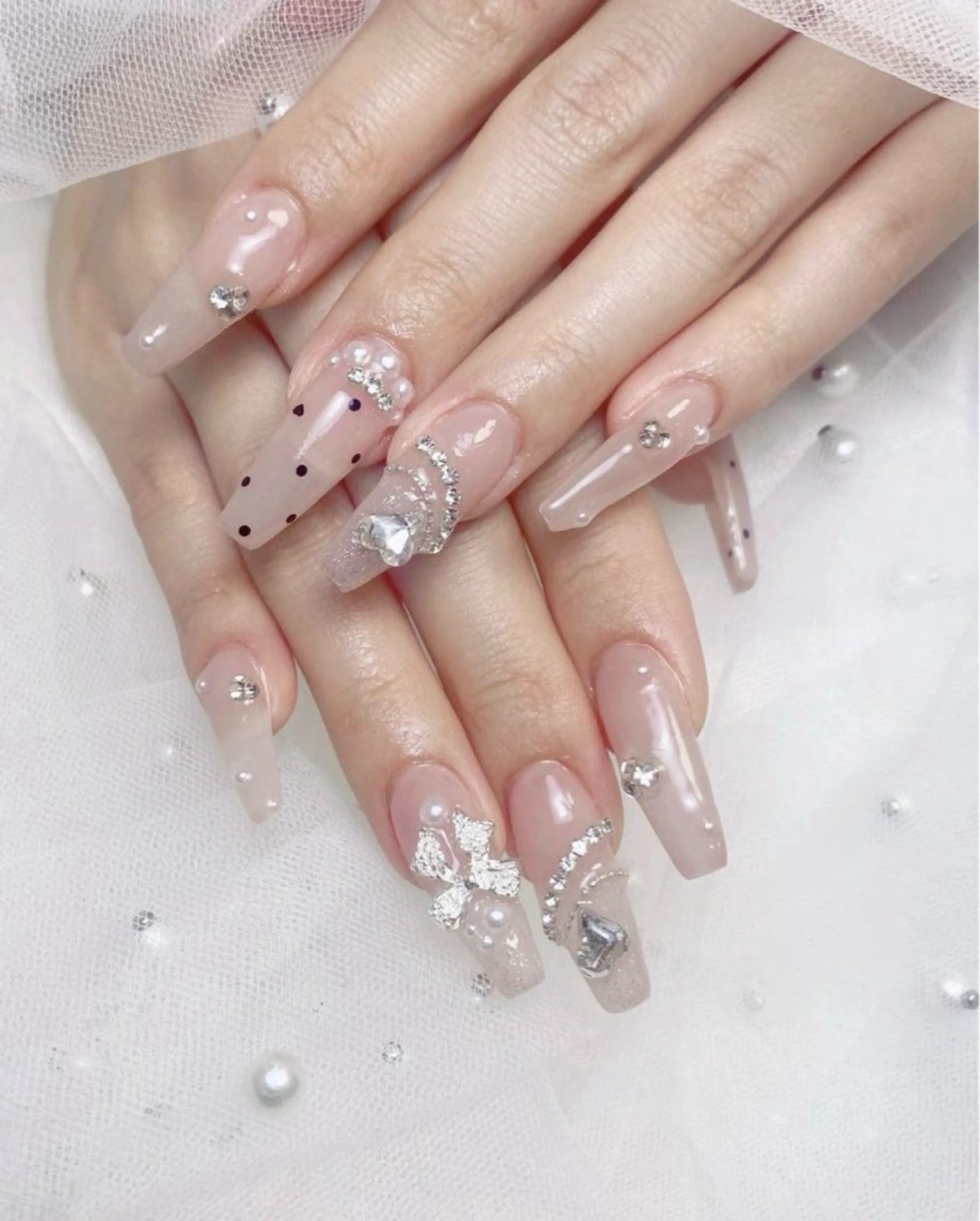 ネイル HIN NAILのネイルデザイン