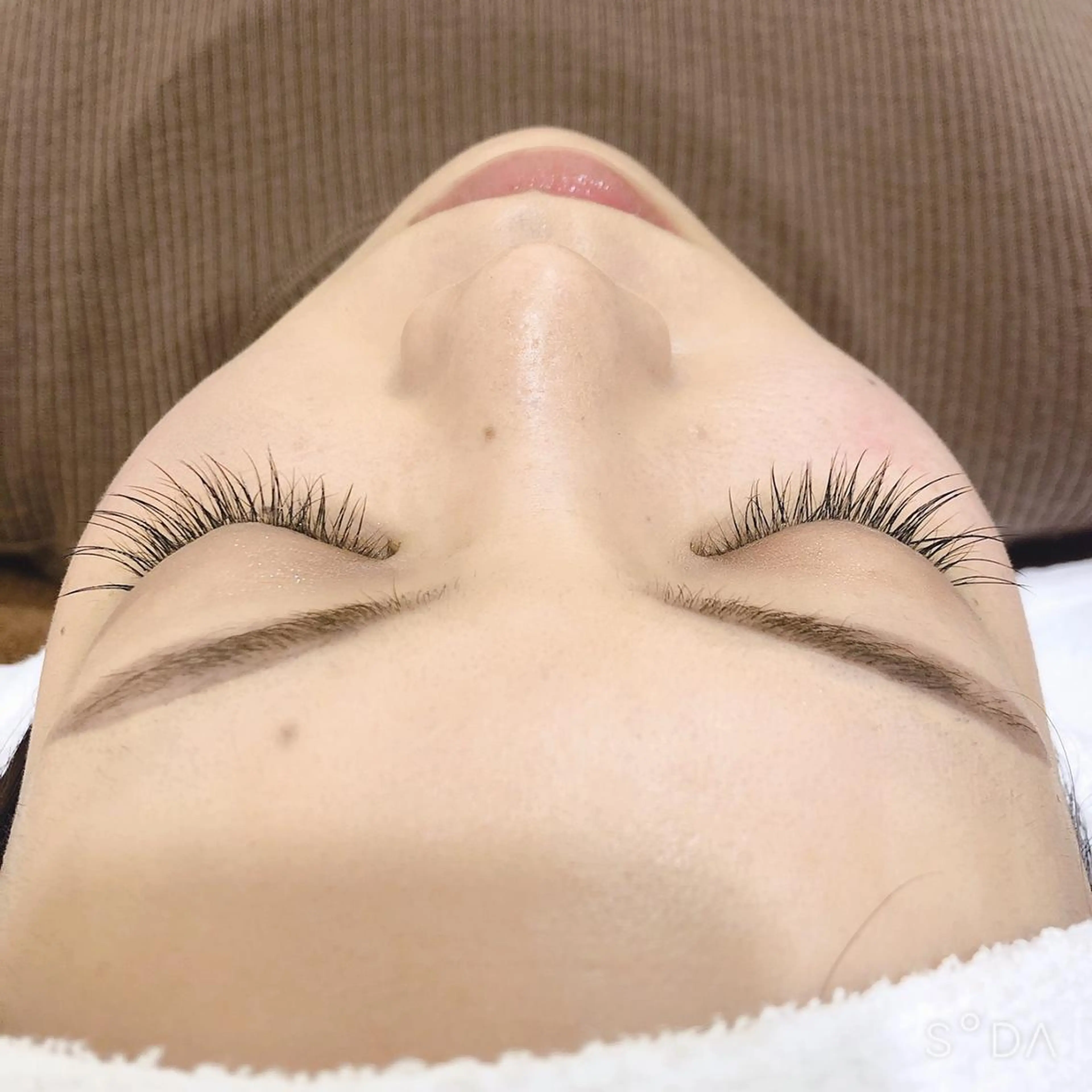 マツエク・マツパ 中村 眞歩のヘアスタイル