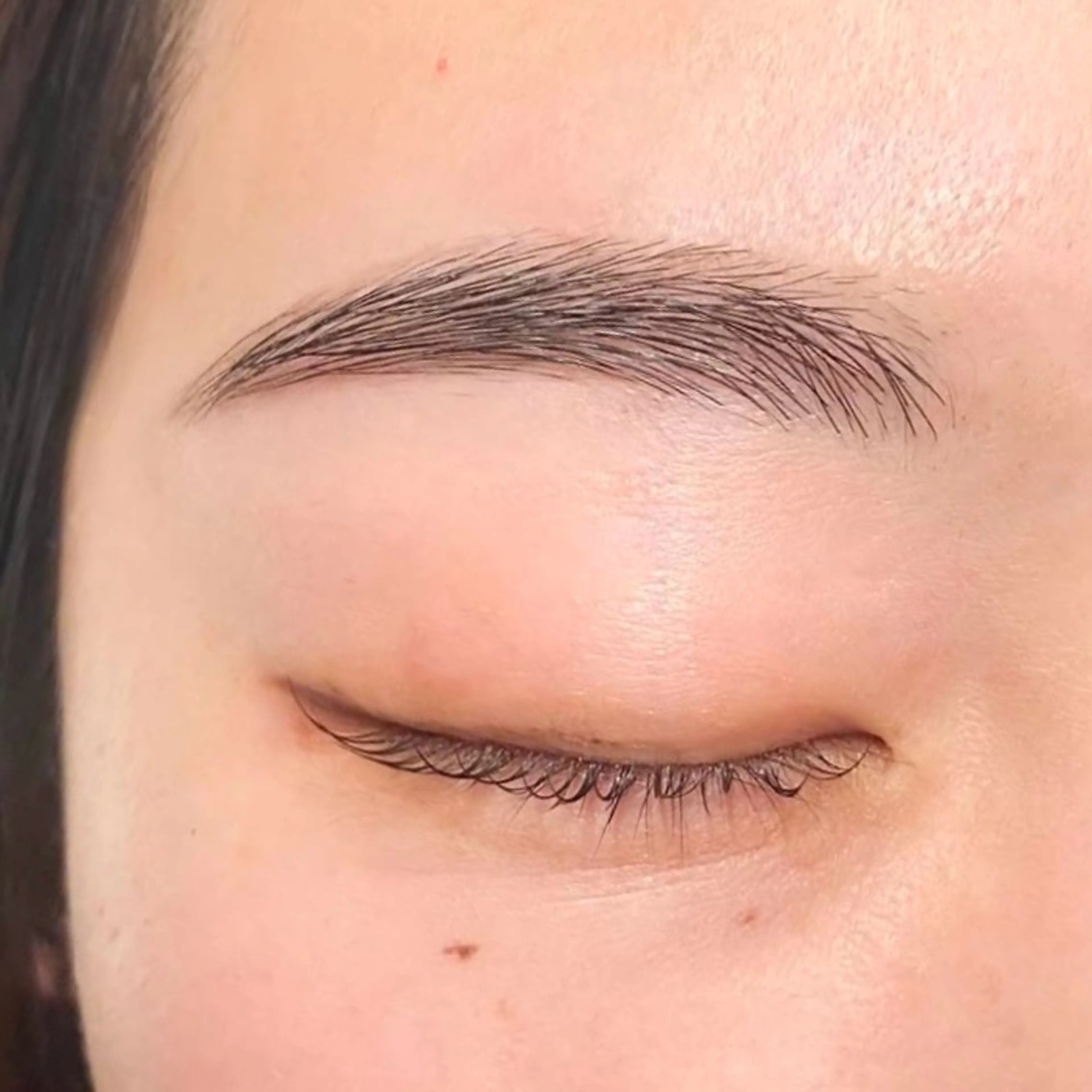 アイブロウ 眉毛ワックス脱毛 大人の為のデザイン 🫧Misuzuのマツエク・マツパデザイン