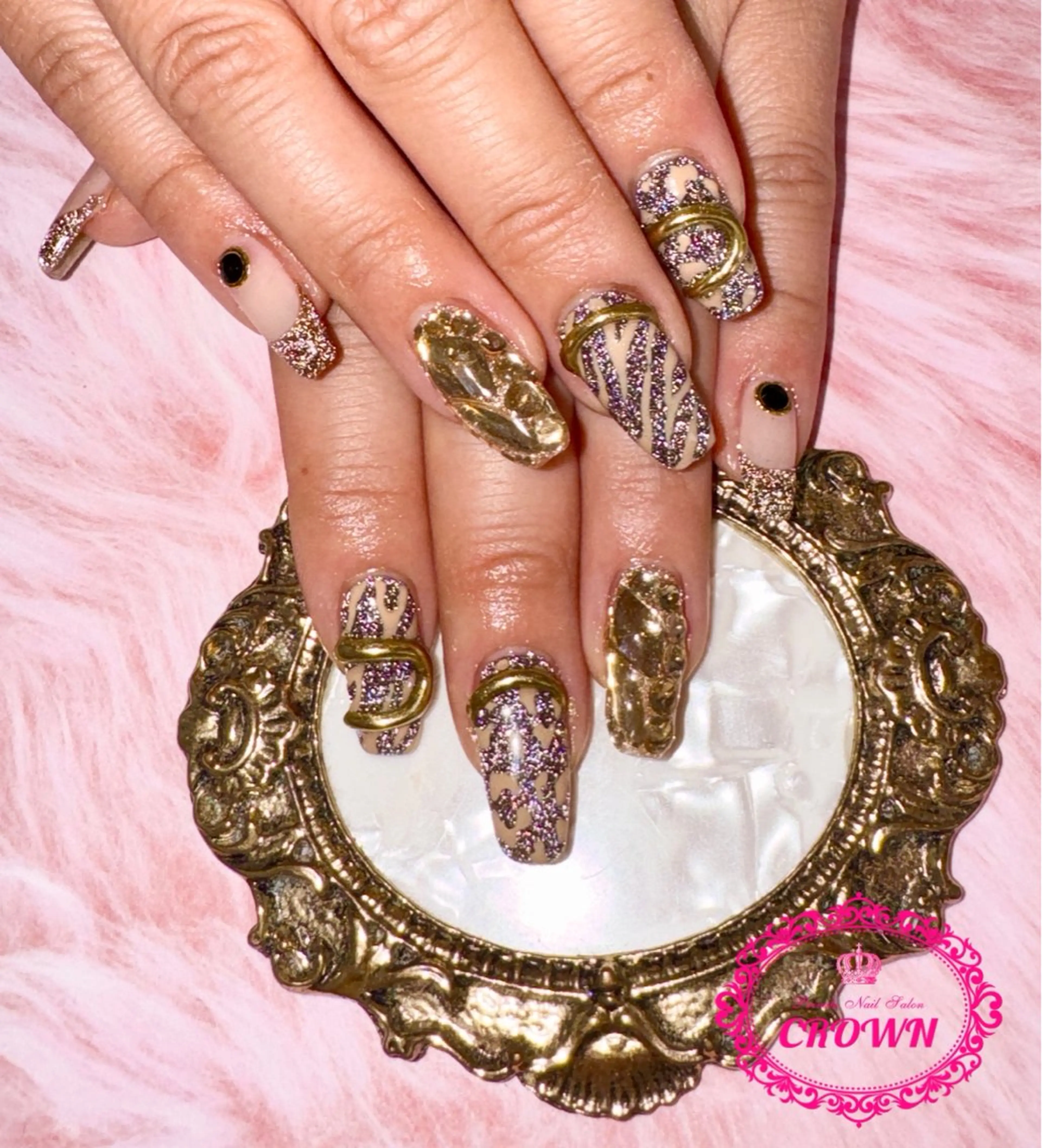 ネイル CROWN プライベートサロンのネイルデザイン